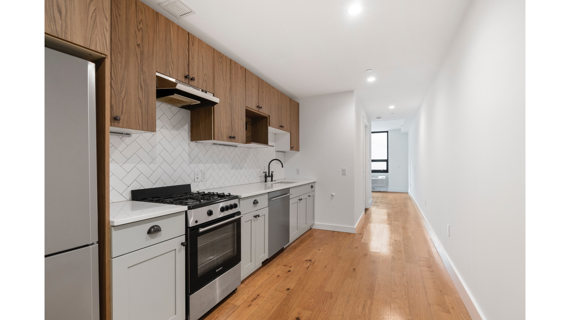 213 Maujer Street 1 East Williamsburg Brooklyn NY 11206