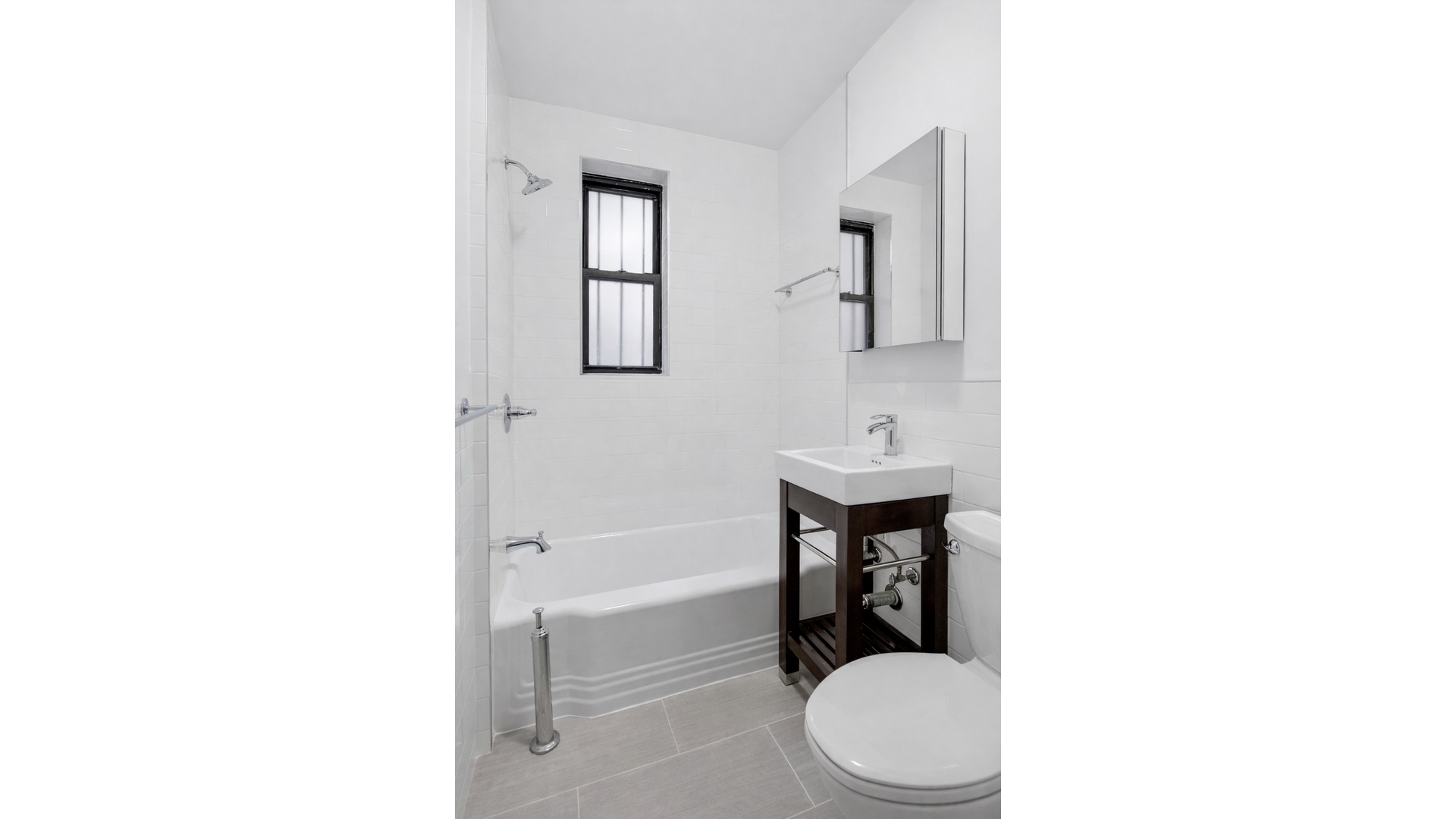 350 East 54th Street 2H Sutton Place New York NY 10022