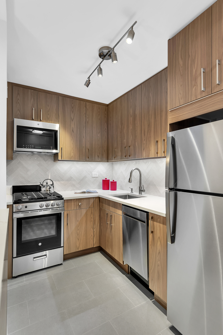 215 West 95th Street 2N Upper West Side New York NY 10025