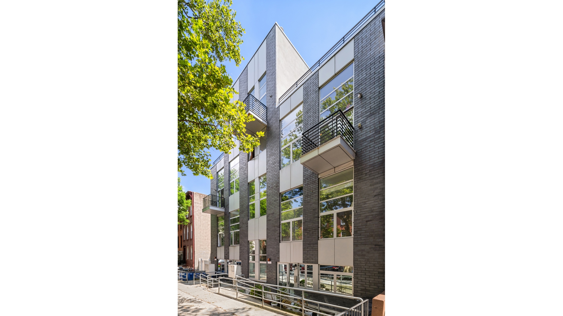 97 Waverly Avenue 3 Clinton Hill Brooklyn NY 11205