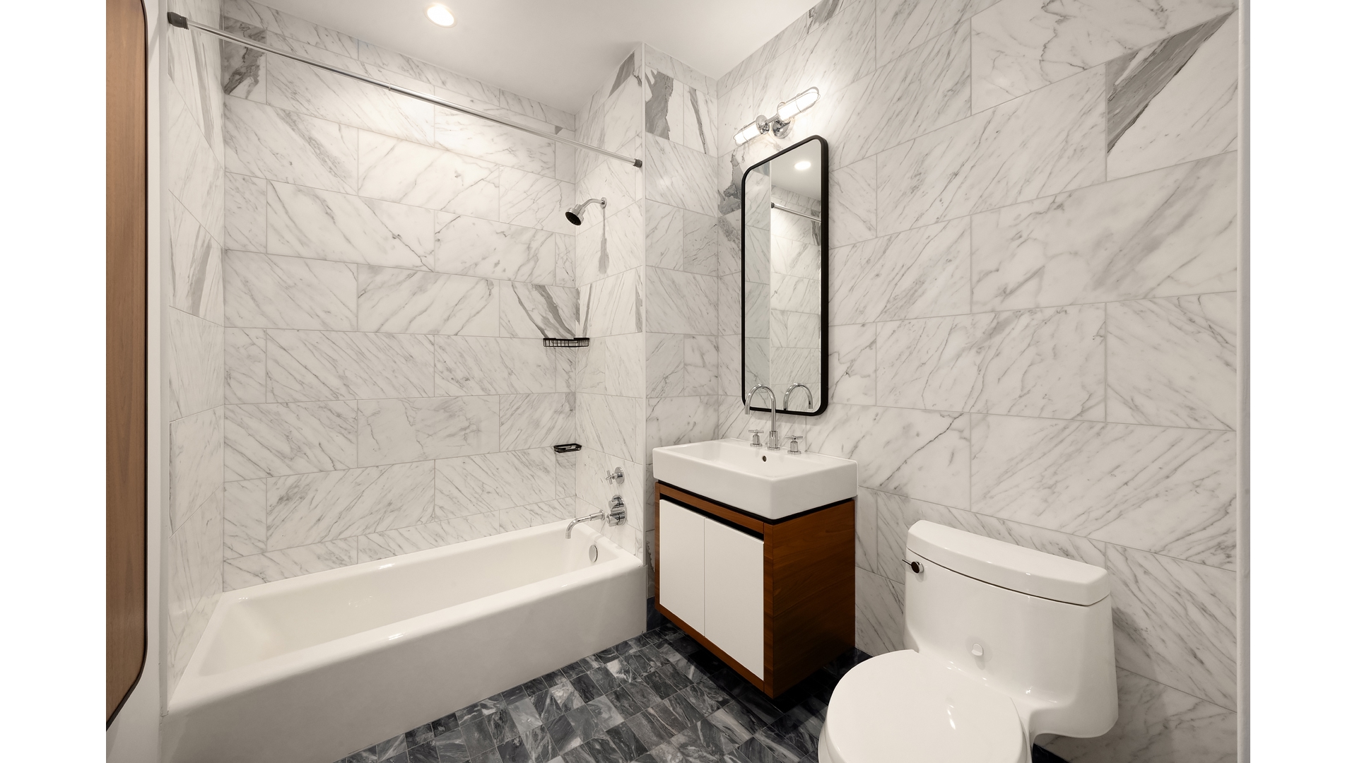 21 India Street 38C Greenpoint Brooklyn NY 11222