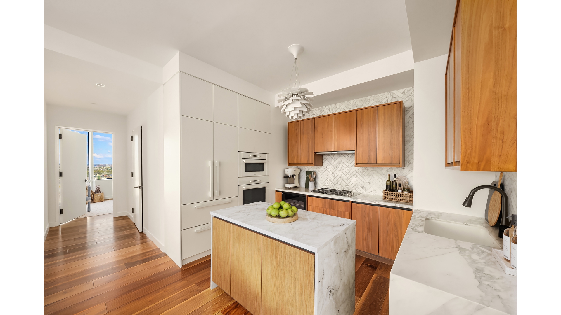 21 India Street 38C Greenpoint Brooklyn NY 11222