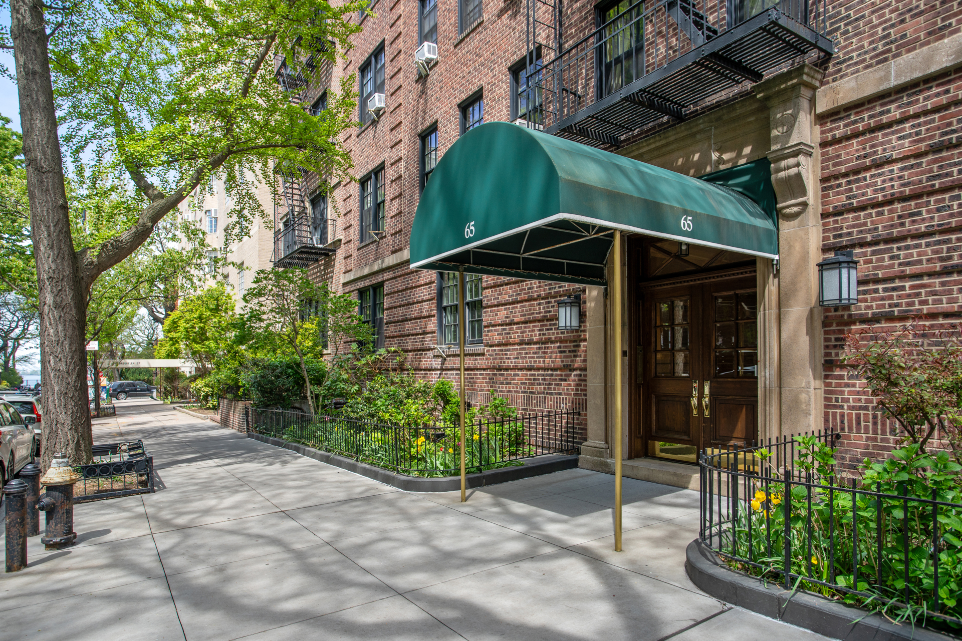 65 Montague Street 1D Brooklyn Heights Brooklyn NY 11201