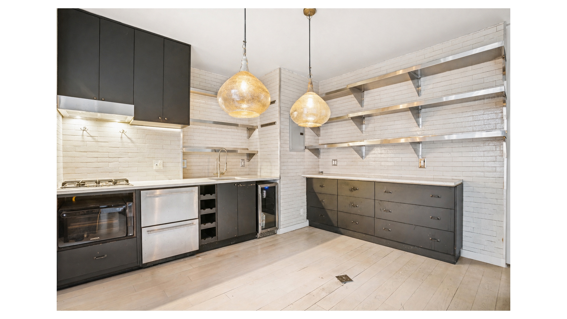 101 Thompson Street 19 Soho New York NY 10012