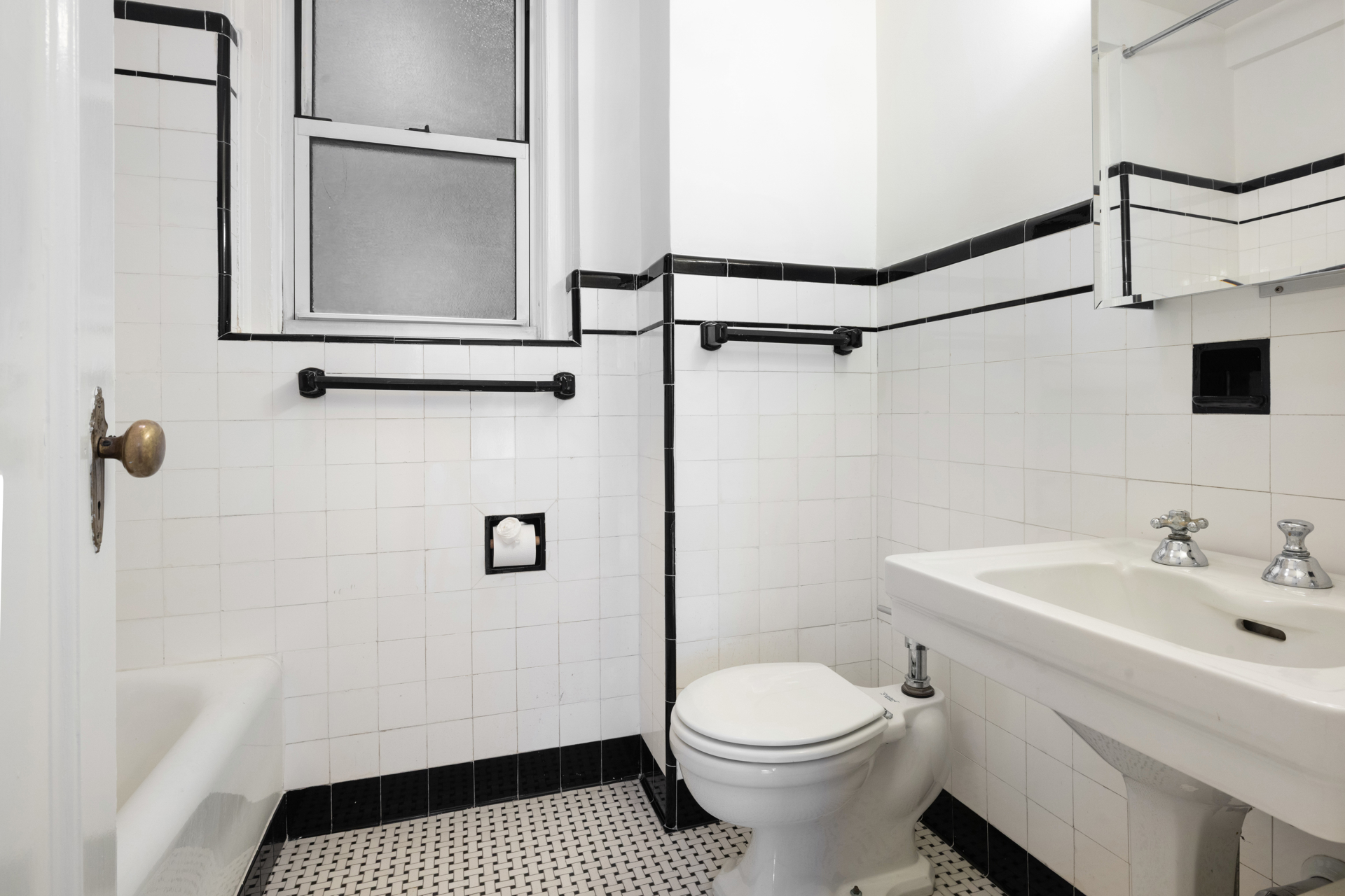 325 East 79th Street 4B Upper East Side New York NY 10075