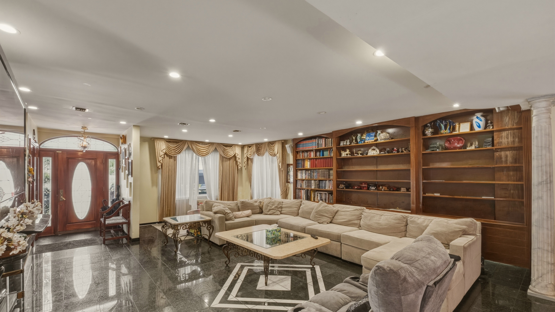 2112 Avenue L Midwood Brooklyn NY 11210