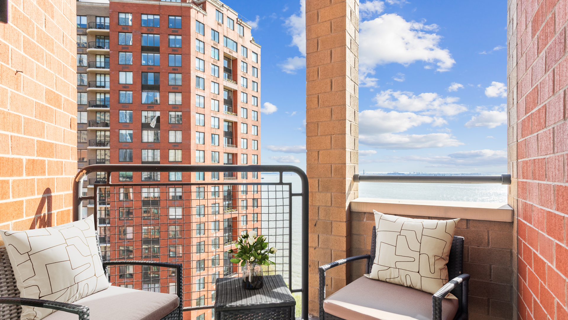 377 Rector Place Battery Park City New York NY 10280