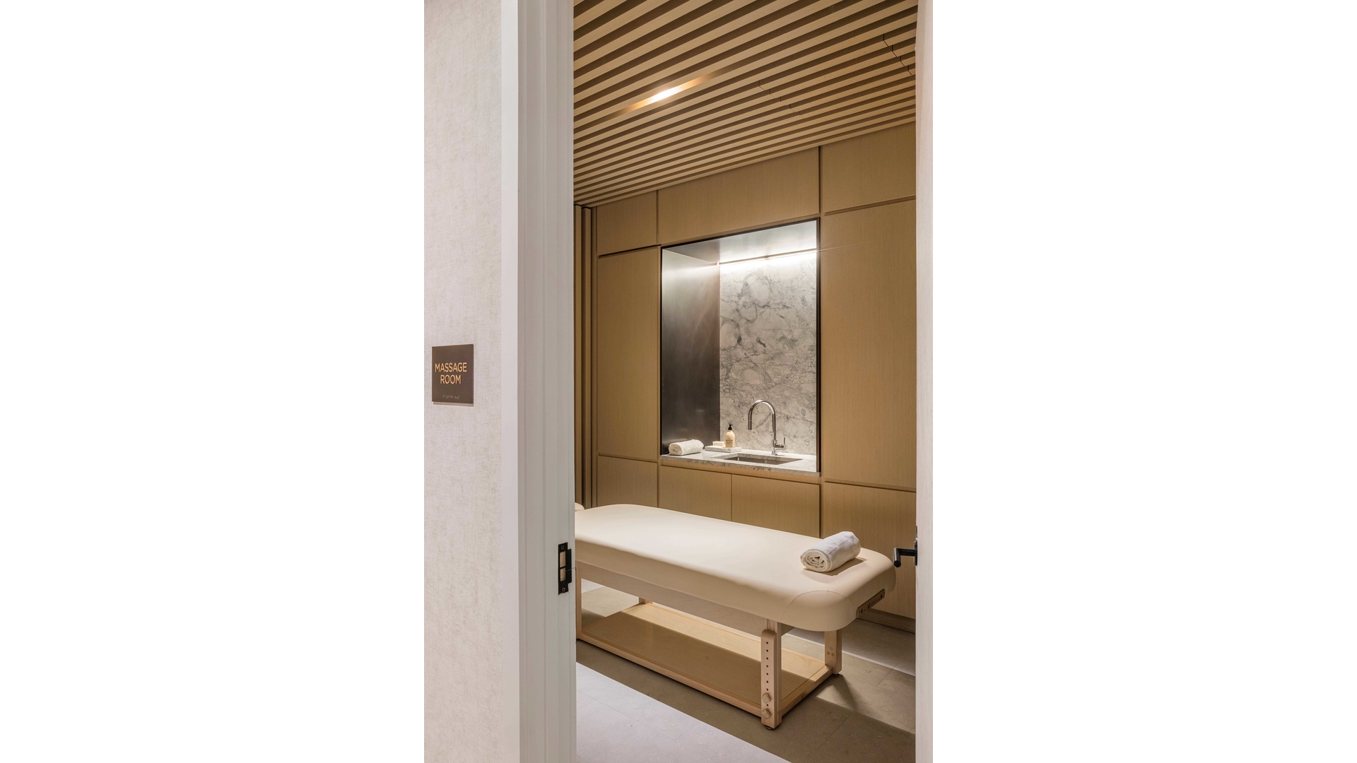 215 West 28th Street 16A Chelsea New York NY 10001