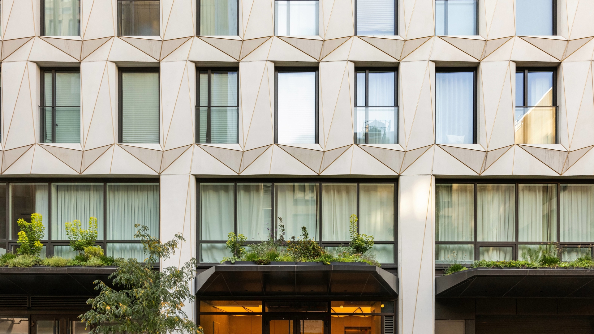 215 West 28th Street 16A Chelsea New York NY 10001