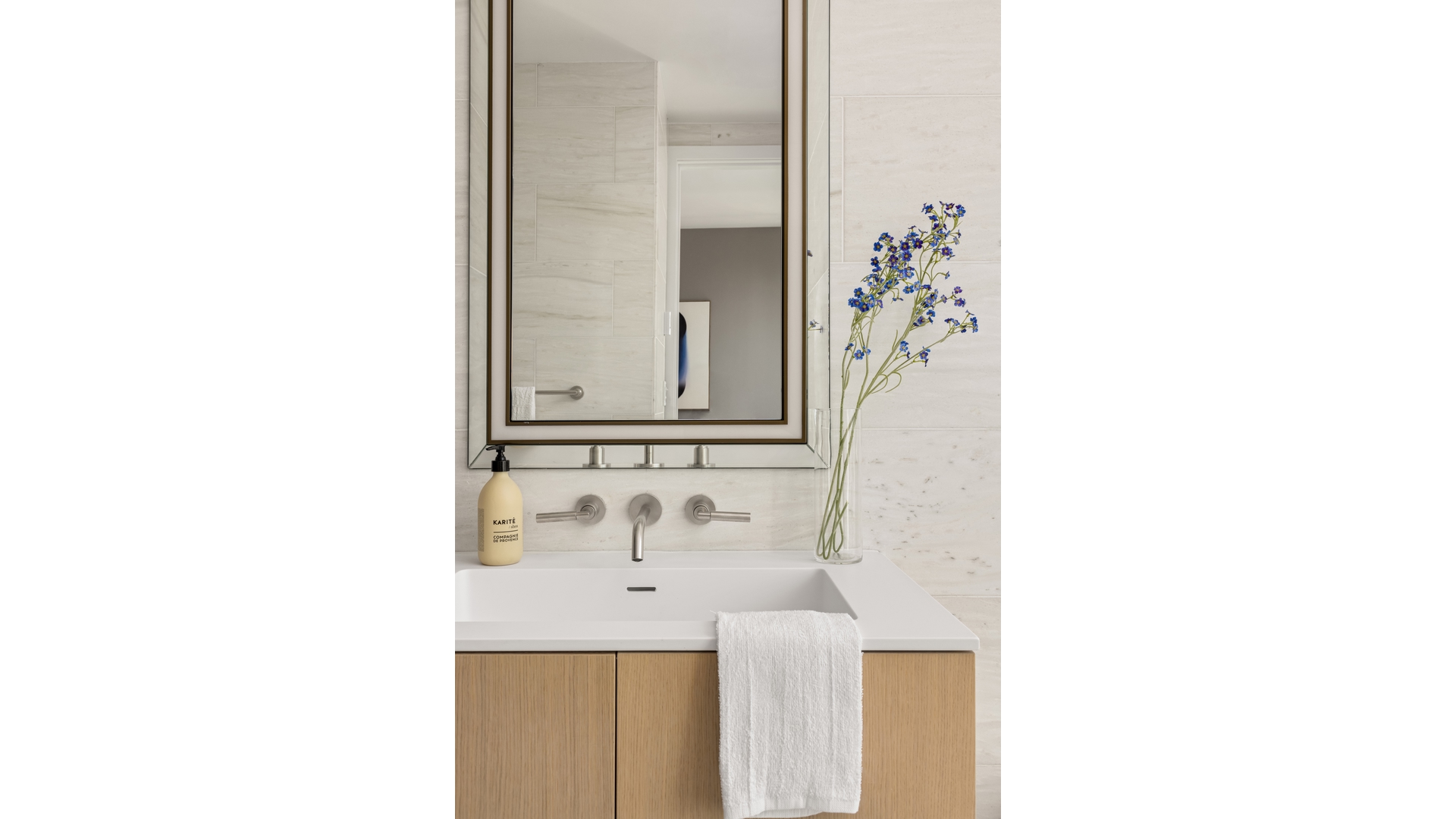 215 West 28th Street 18B Chelsea New York NY 10001