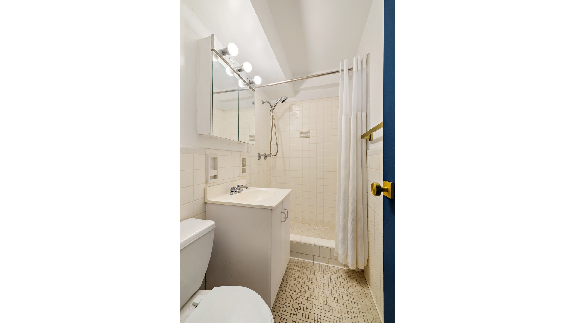 370 Ocean Parkway Kensington Brooklyn NY 11218