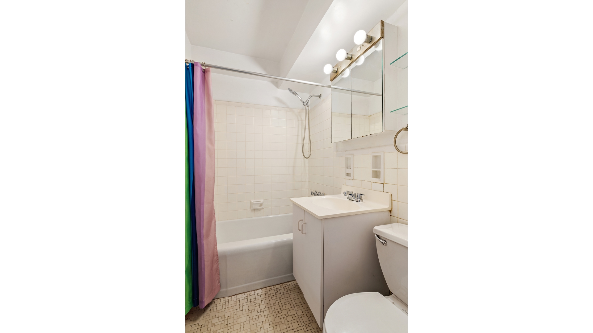 370 Ocean Parkway Kensington Brooklyn NY 11218