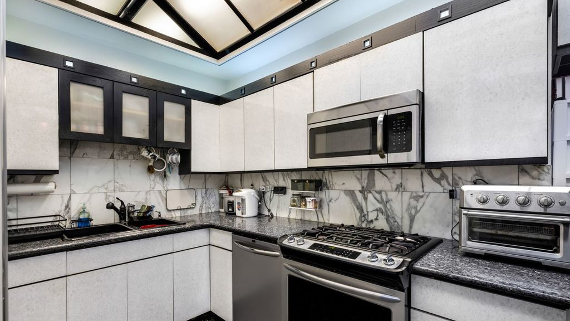 205 East 22nd Street 2L Gramercy Park New York NY 10010