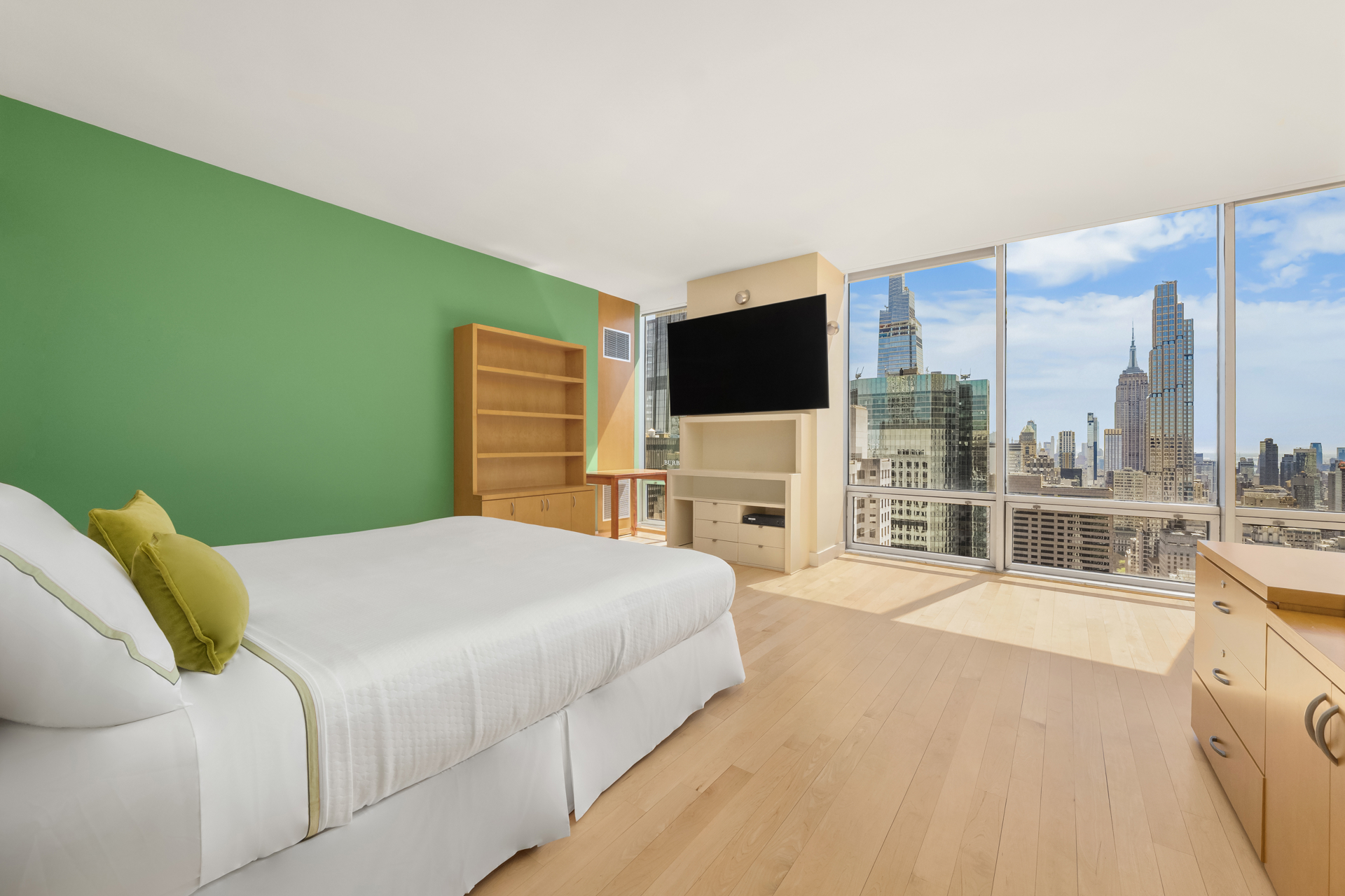 641 Fifth Avenue 45G Midtown East New York NY 10022