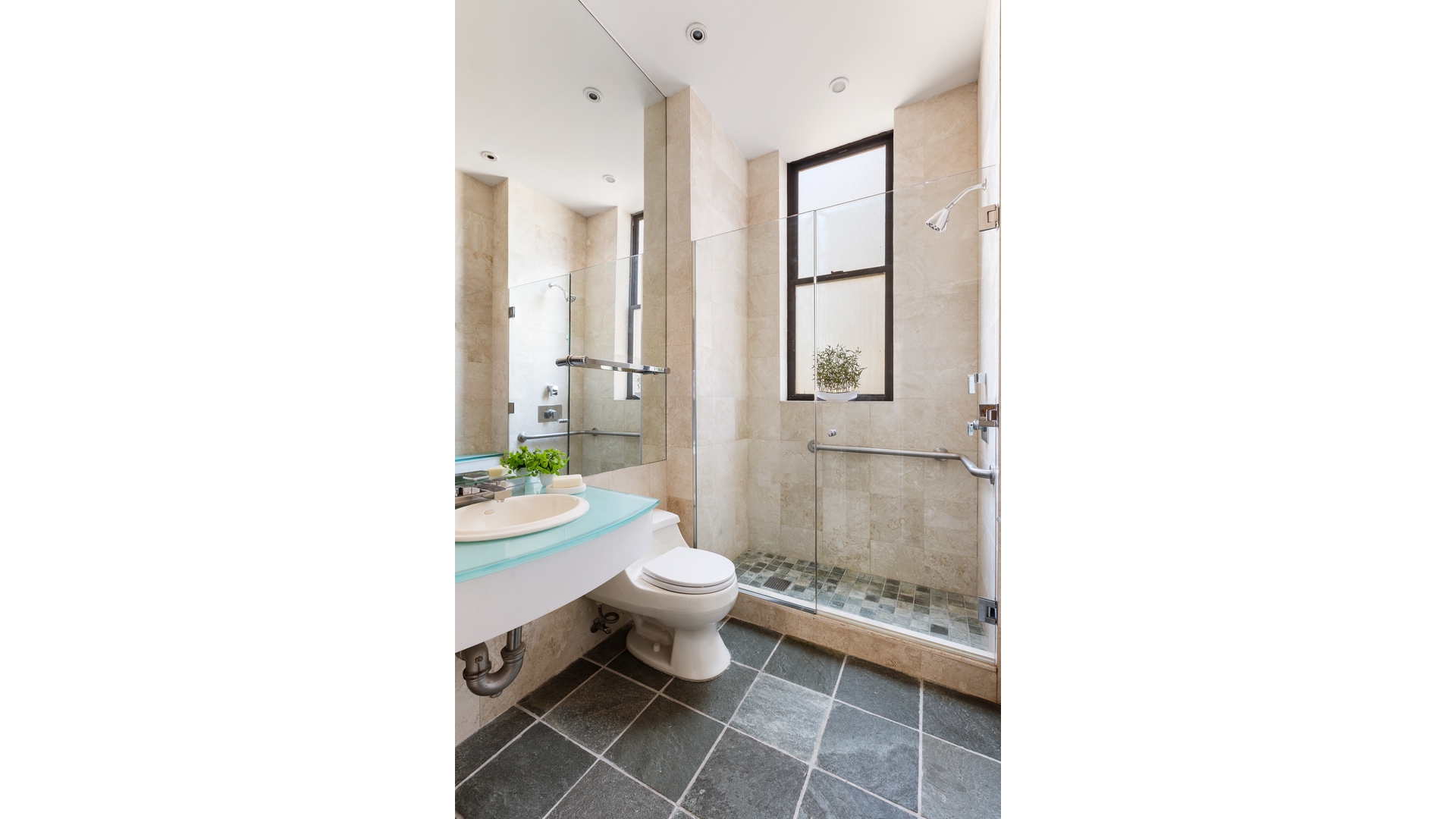 27 West 67th Street 8REW Lincoln Square New York NY 10023