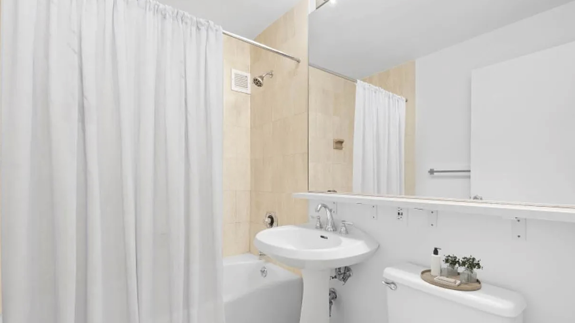 45 West 67th Street Lincoln Square New York NY 10023
