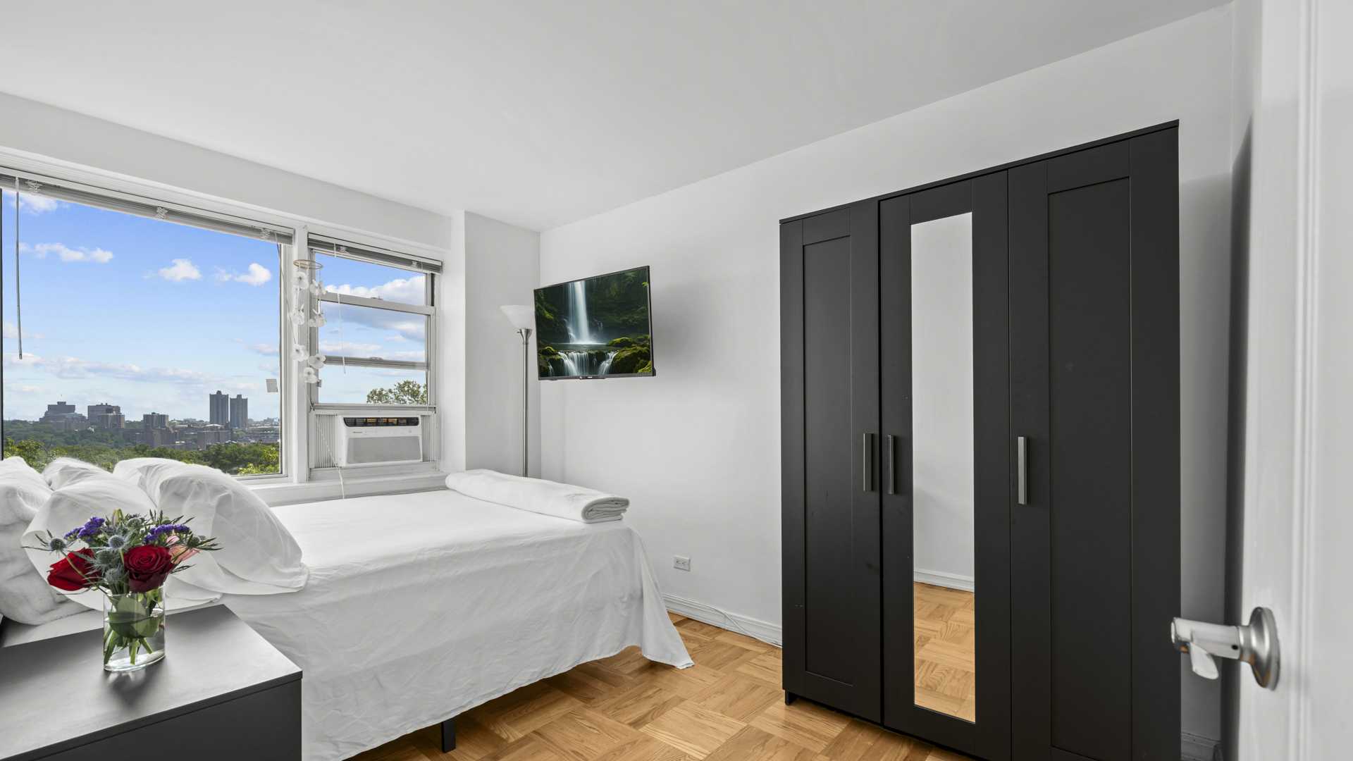 4555 Henry Hudson Parkway West 908 Riverdale Bronx NY 10471