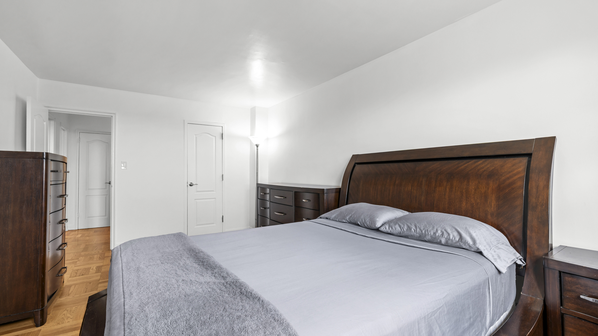 4555 Henry Hudson Parkway West 908 Riverdale Bronx NY 10471
