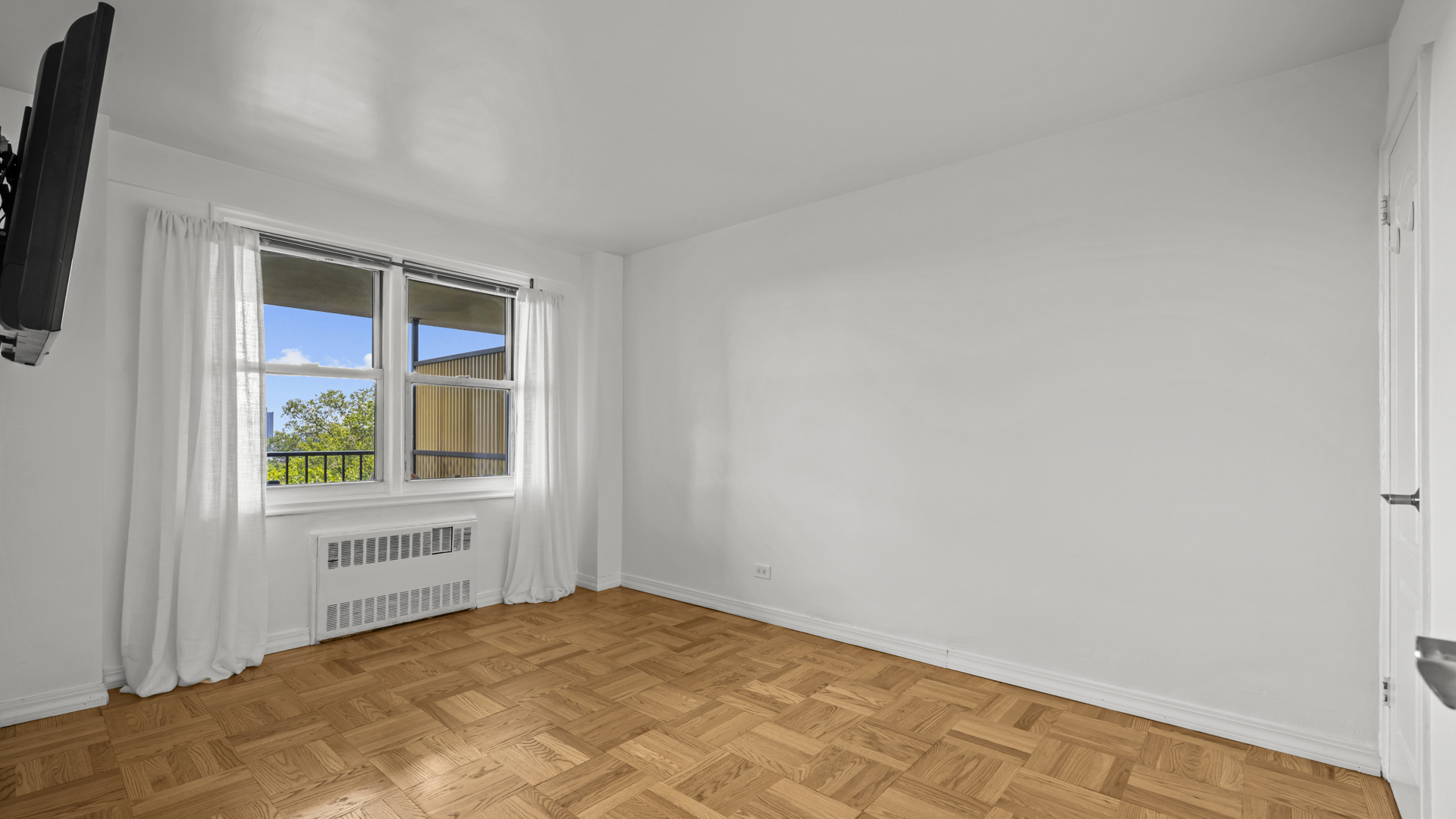 4555 Henry Hudson Parkway West 908 Riverdale Bronx NY 10471