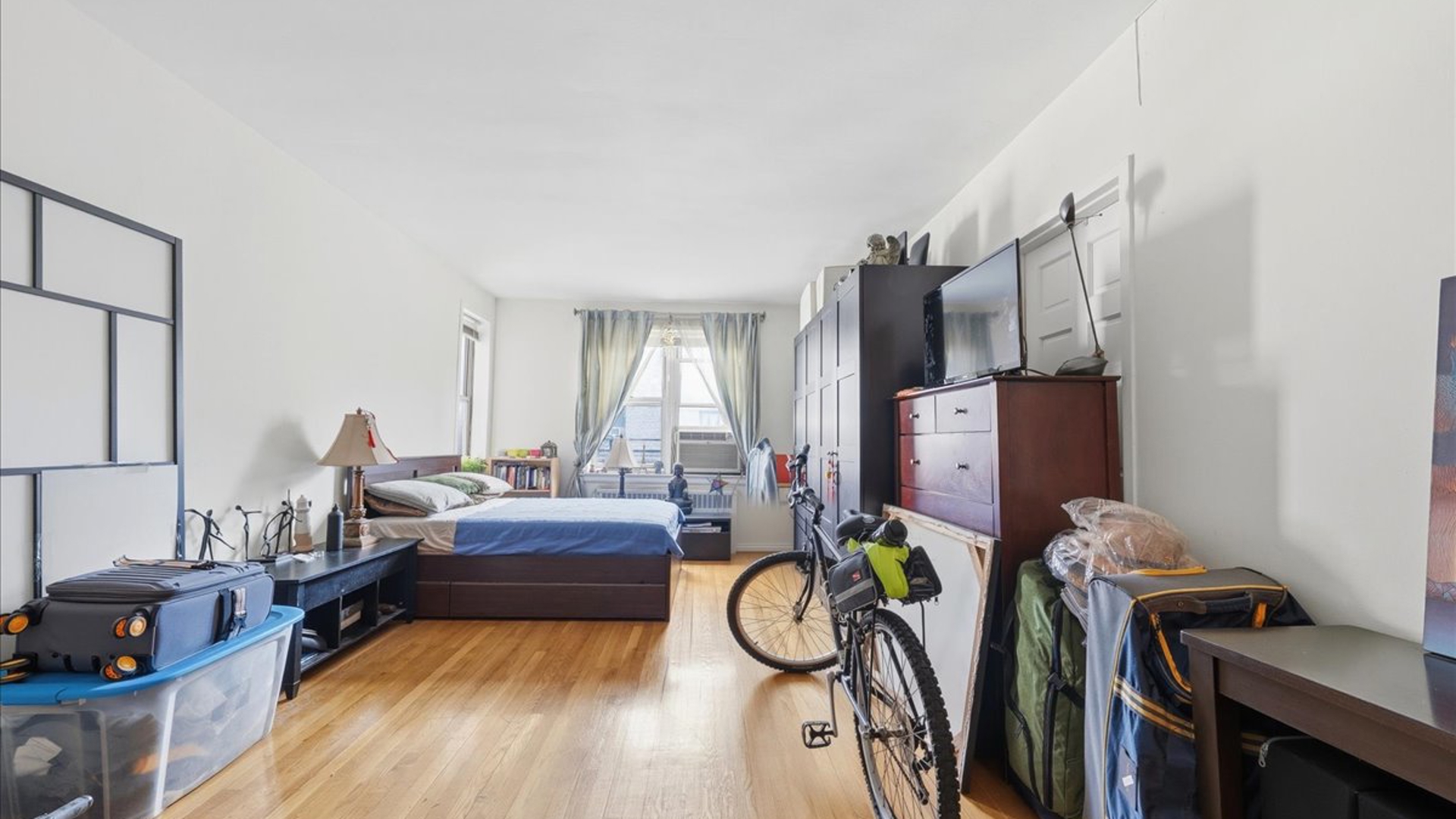 800 Grand Concourse 4EN Concourse Bronx NY 10451