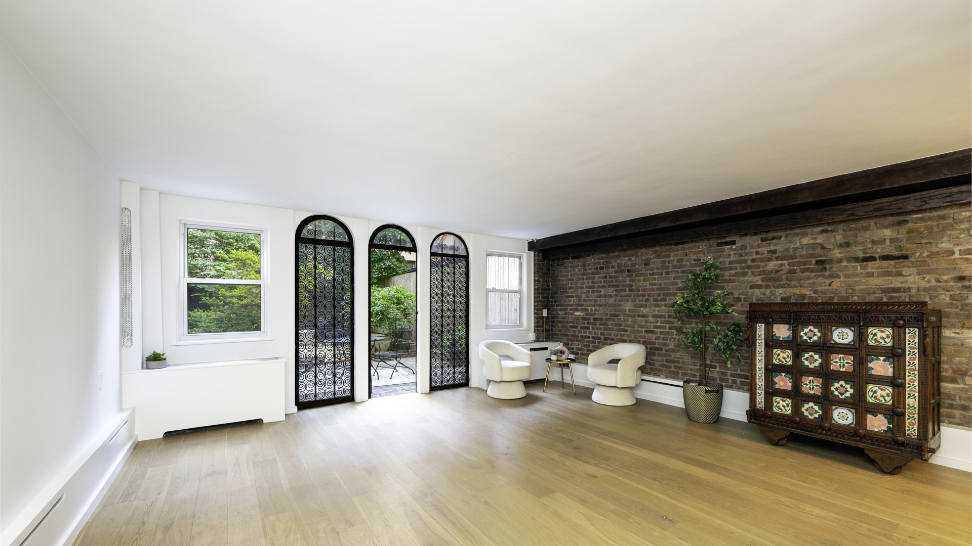 350 East 84th Street Upper East Side New York NY 10028