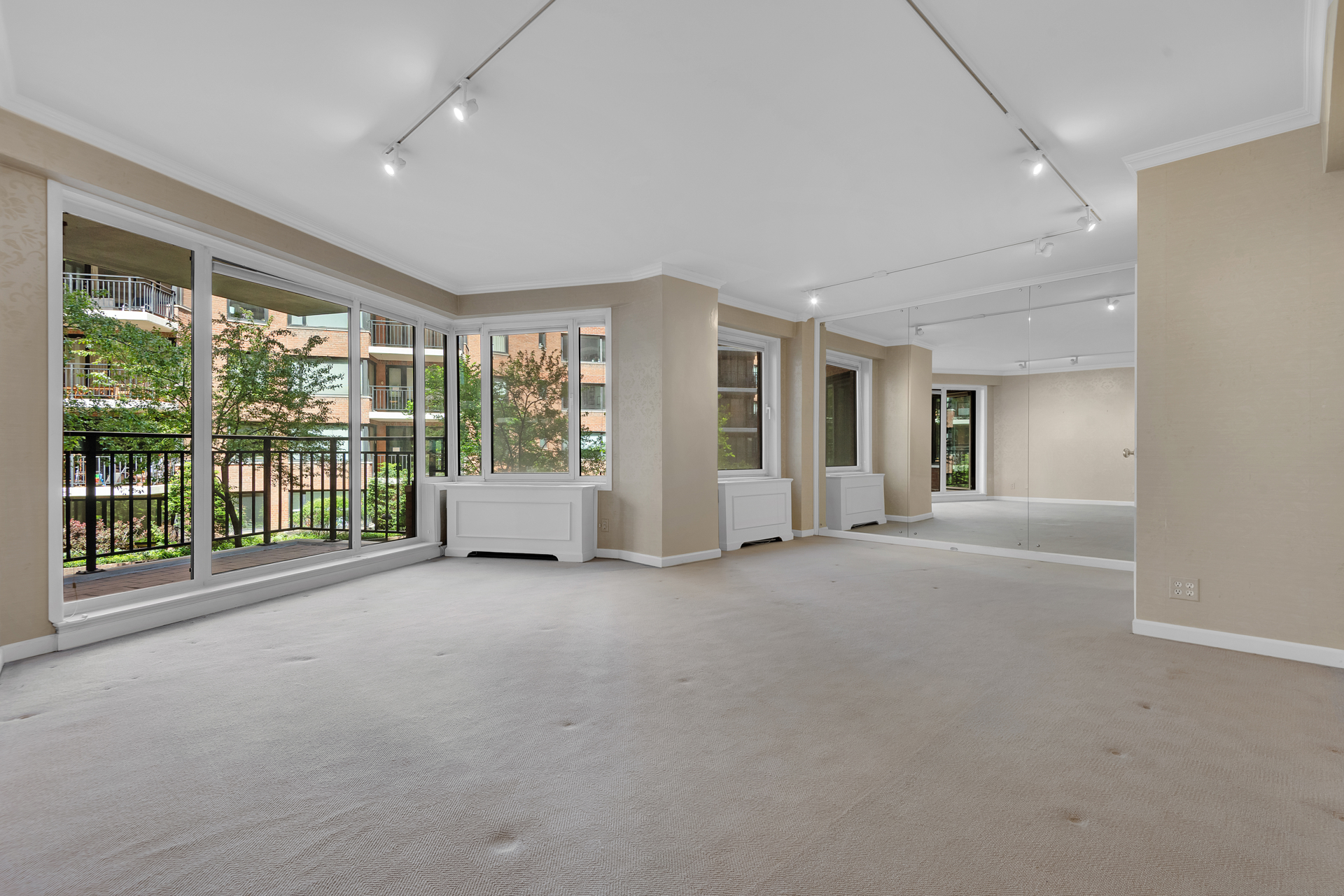60 Sutton Place South 3HS Sutton Place New York NY 10022