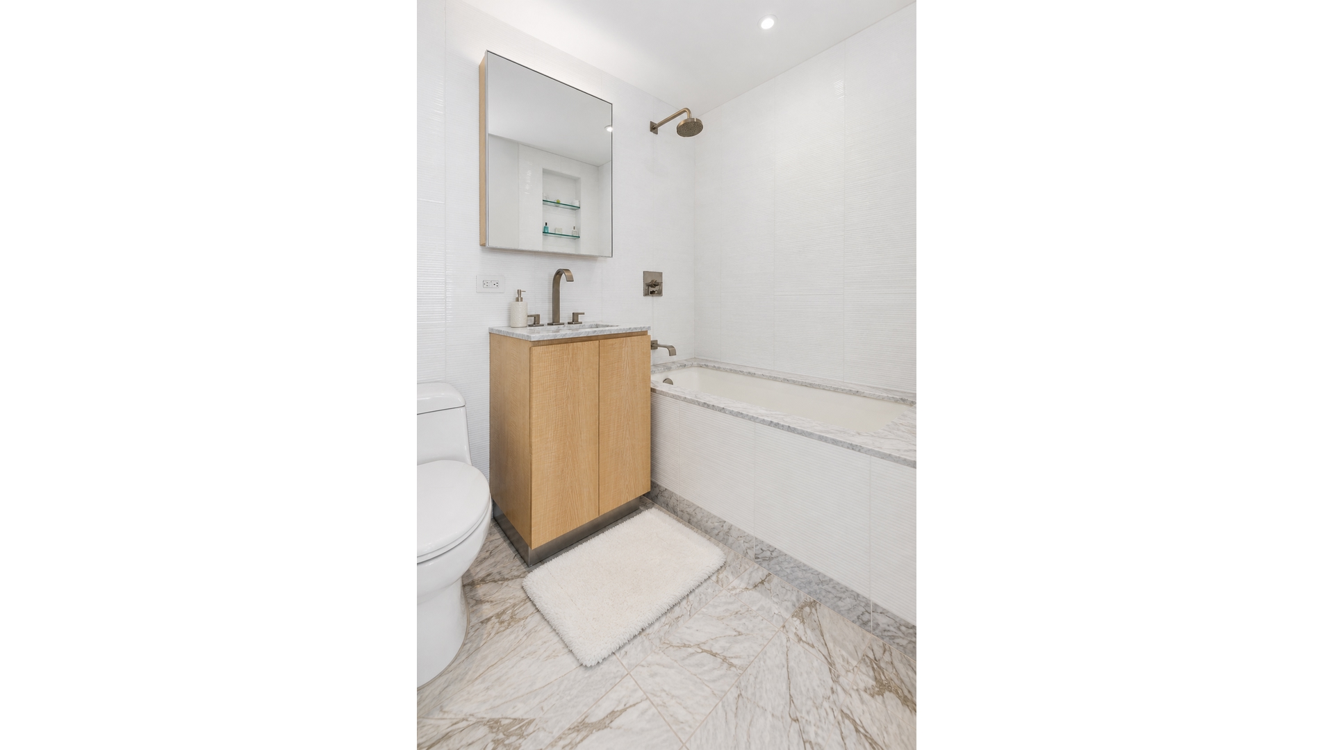 322 West 57th Street 43H1 Clinton New York NY 10019