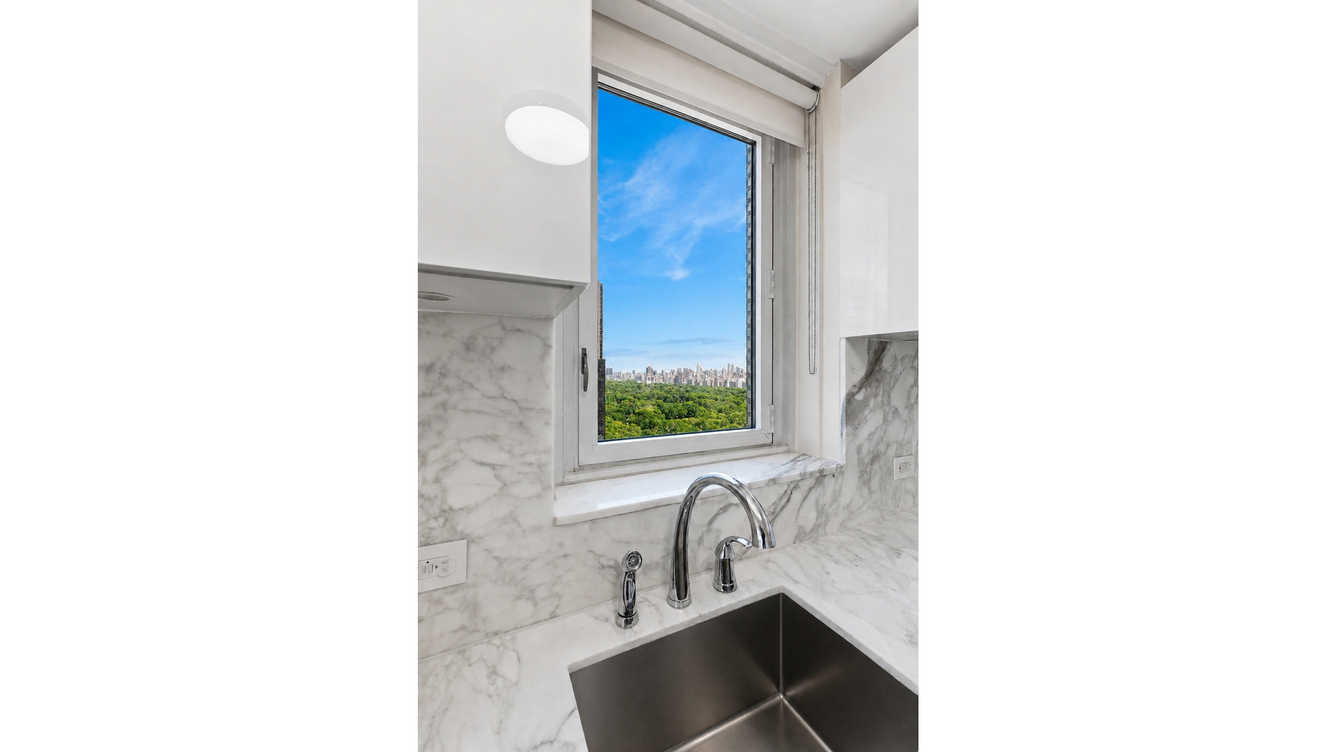 322 West 57th Street 43H1 Clinton New York NY 10019