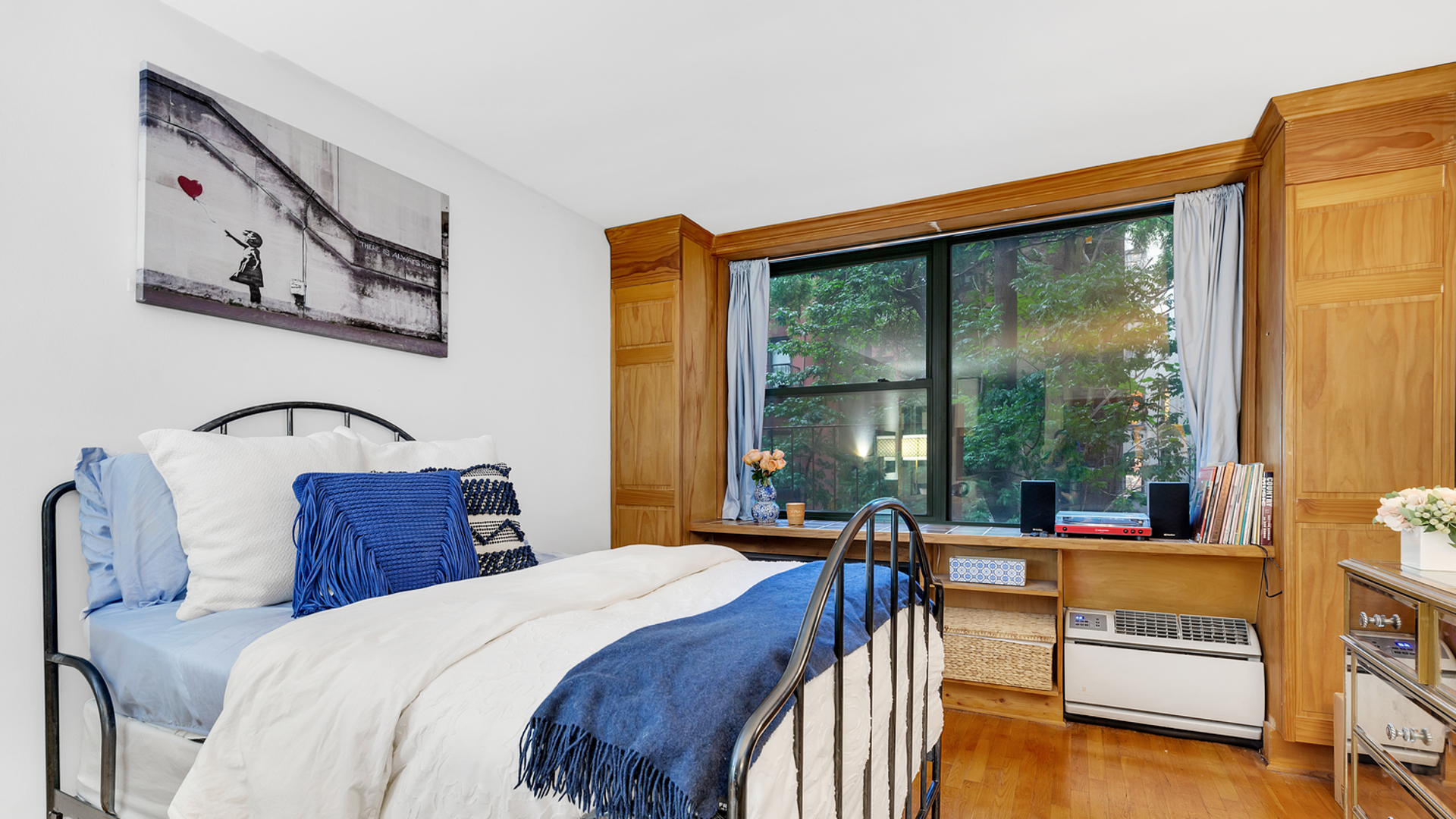 212 East 77th Street 2B Upper East Side New York NY 10075