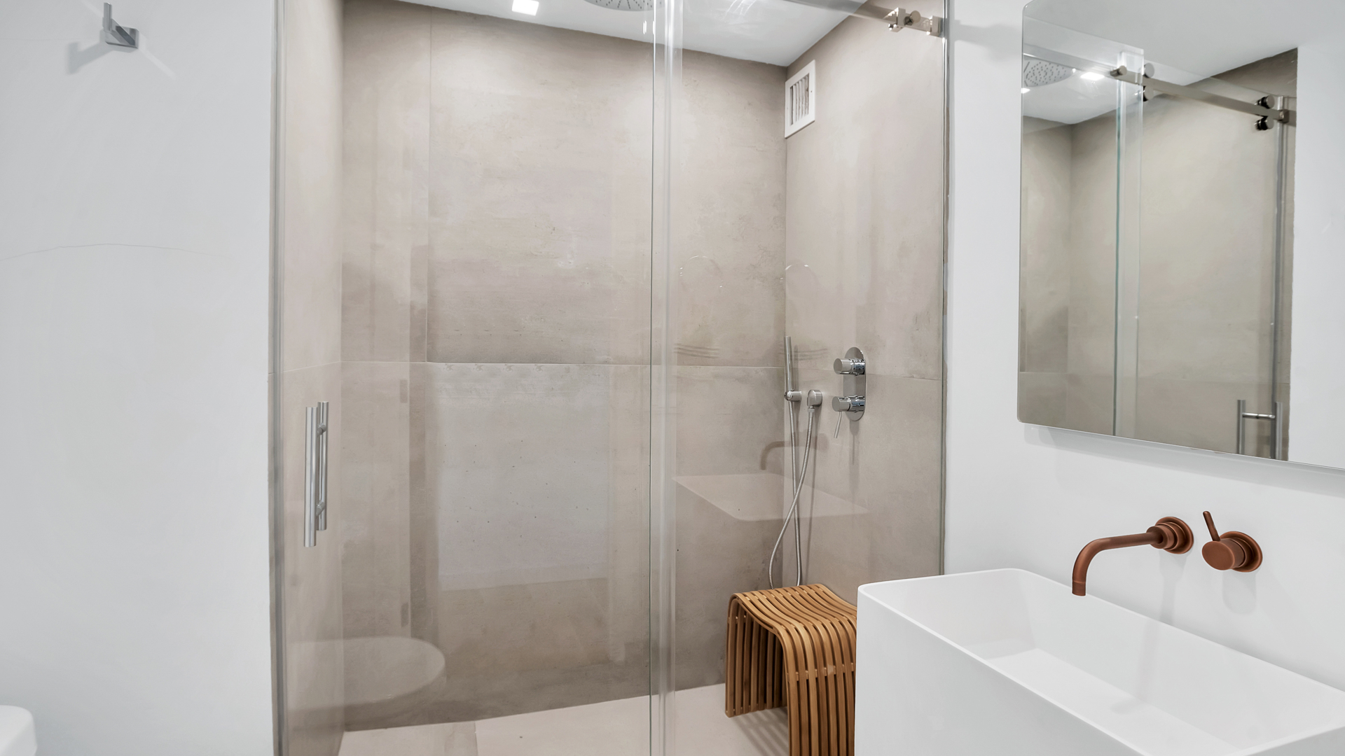 190 East 72nd Street 33AB Upper East Side New York NY 10021