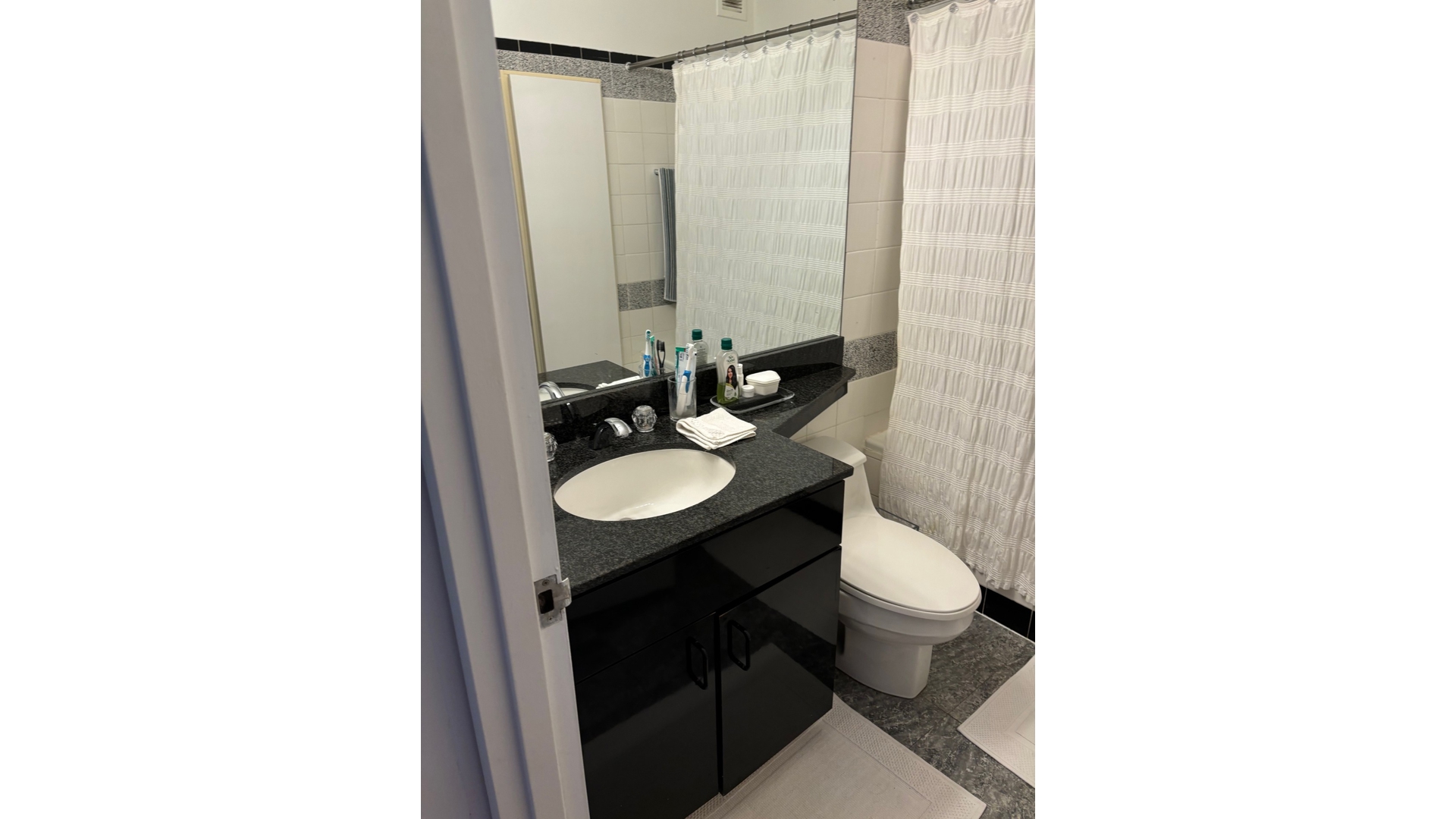 303 East 60th Street 18F Upper East Side New York NY 10022