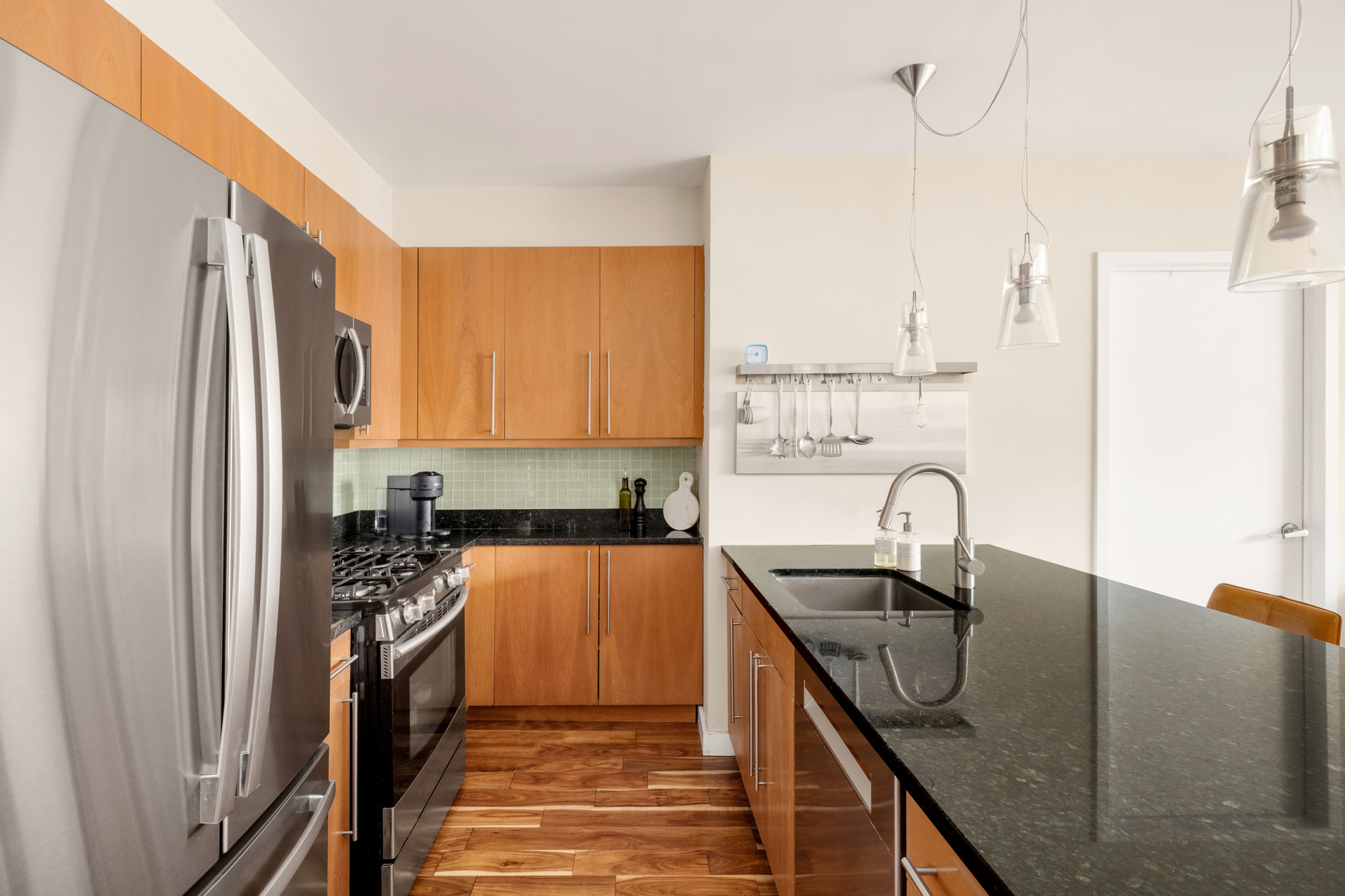 242 East 25th Street 6A Kips Bay New York NY 10010