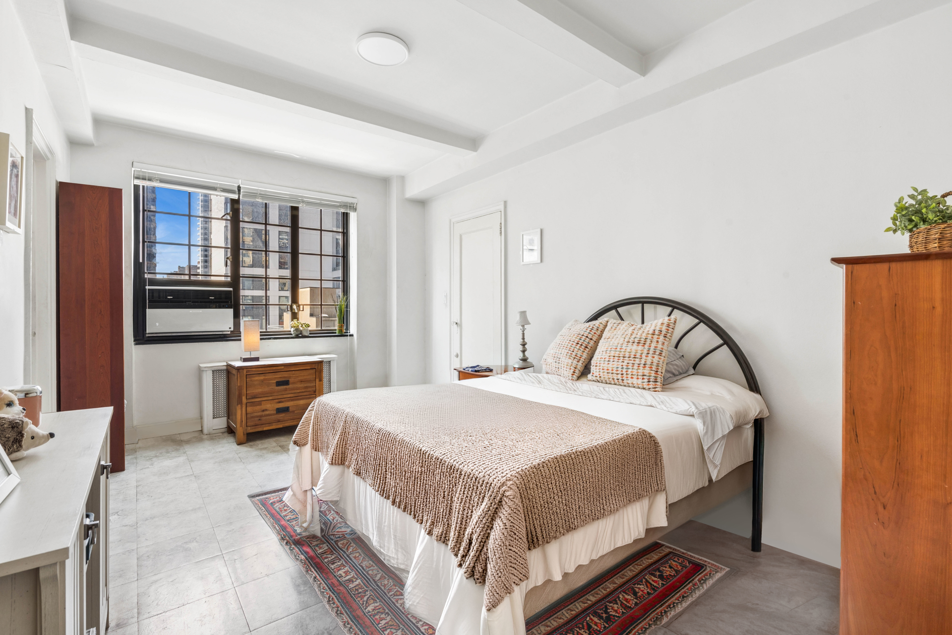 211 East 35th Street 8G Murray Hill New York NY 10016