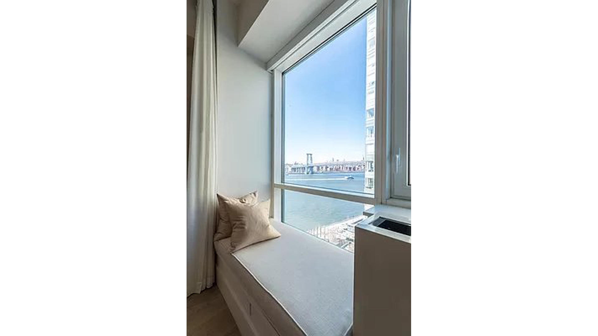 446 Kent Avenue 10B Williamsburg Brooklyn NY 11249