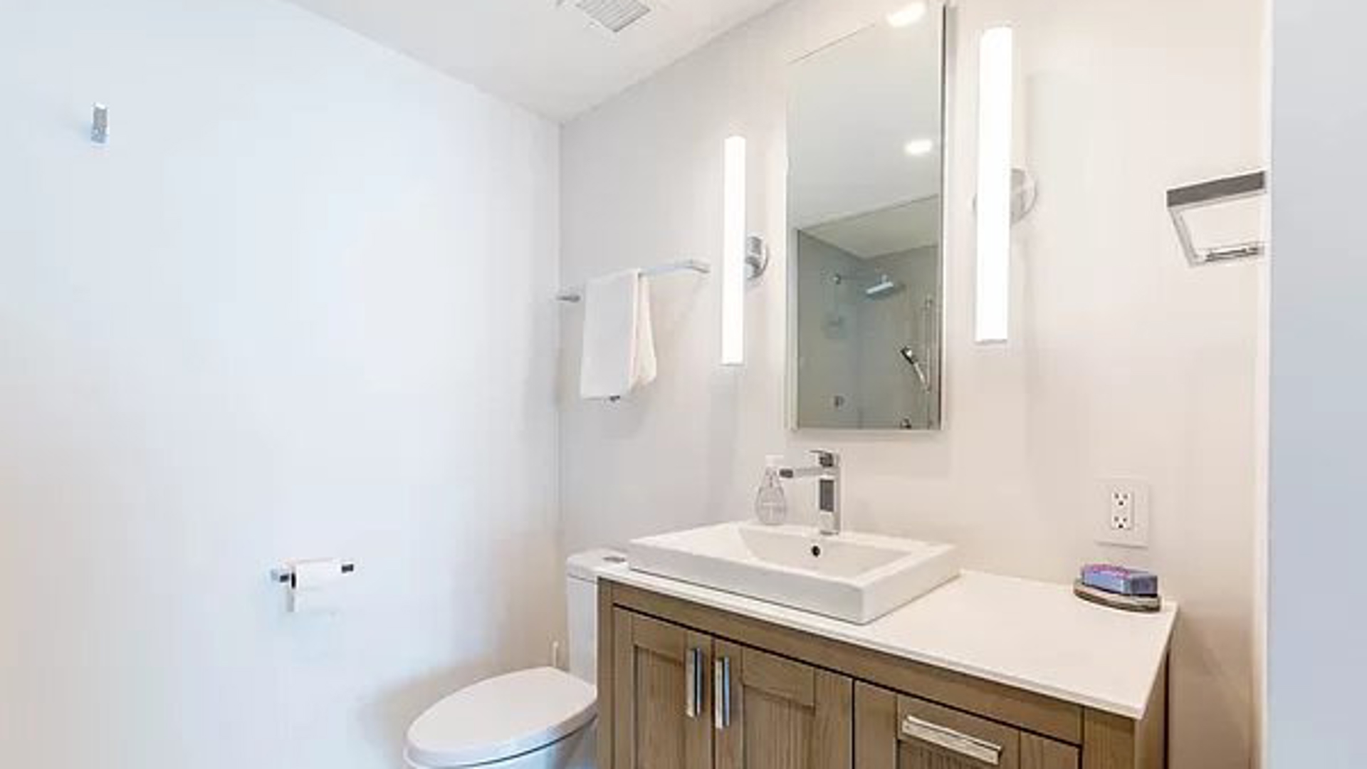 446 Kent Avenue 10B Williamsburg Brooklyn NY 11249