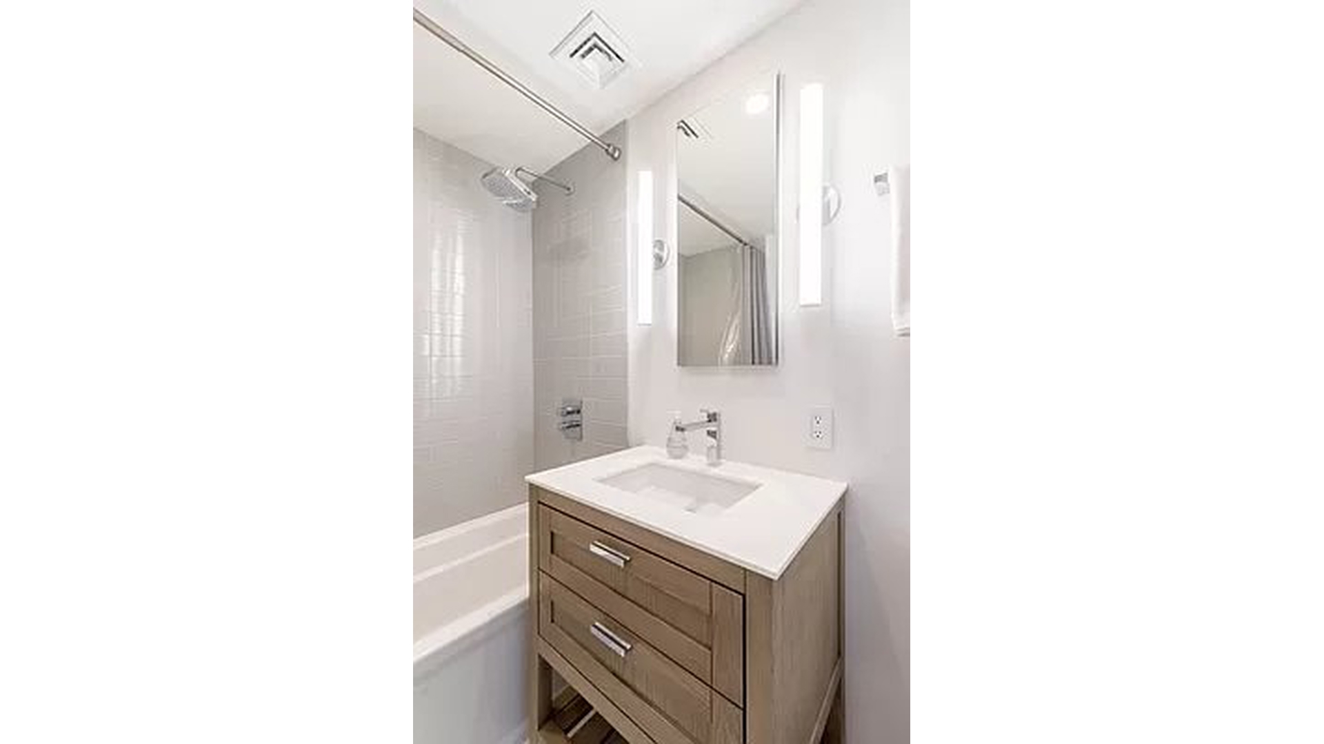 446 Kent Avenue 10B Williamsburg Brooklyn NY 11249