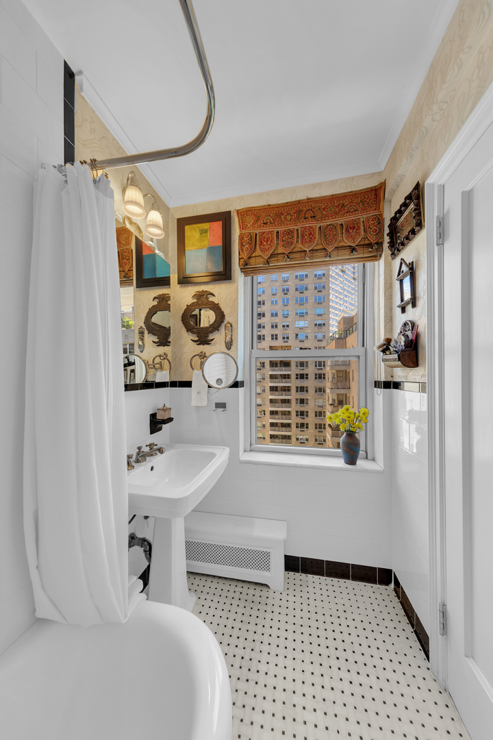 414 East 52nd Street Beekman Place New York NY 10022