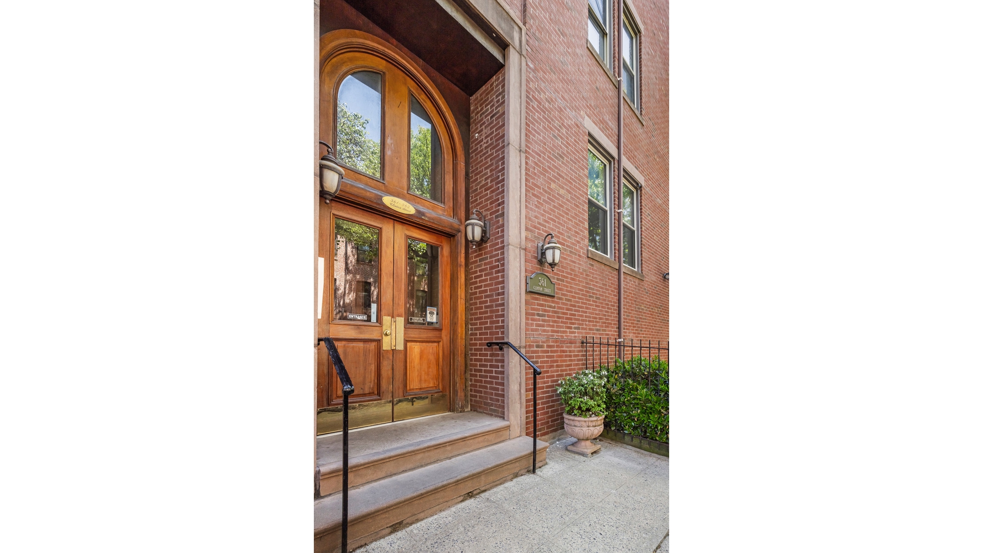 361 Clinton Street 1D Carroll Gardens Brooklyn NY 11231