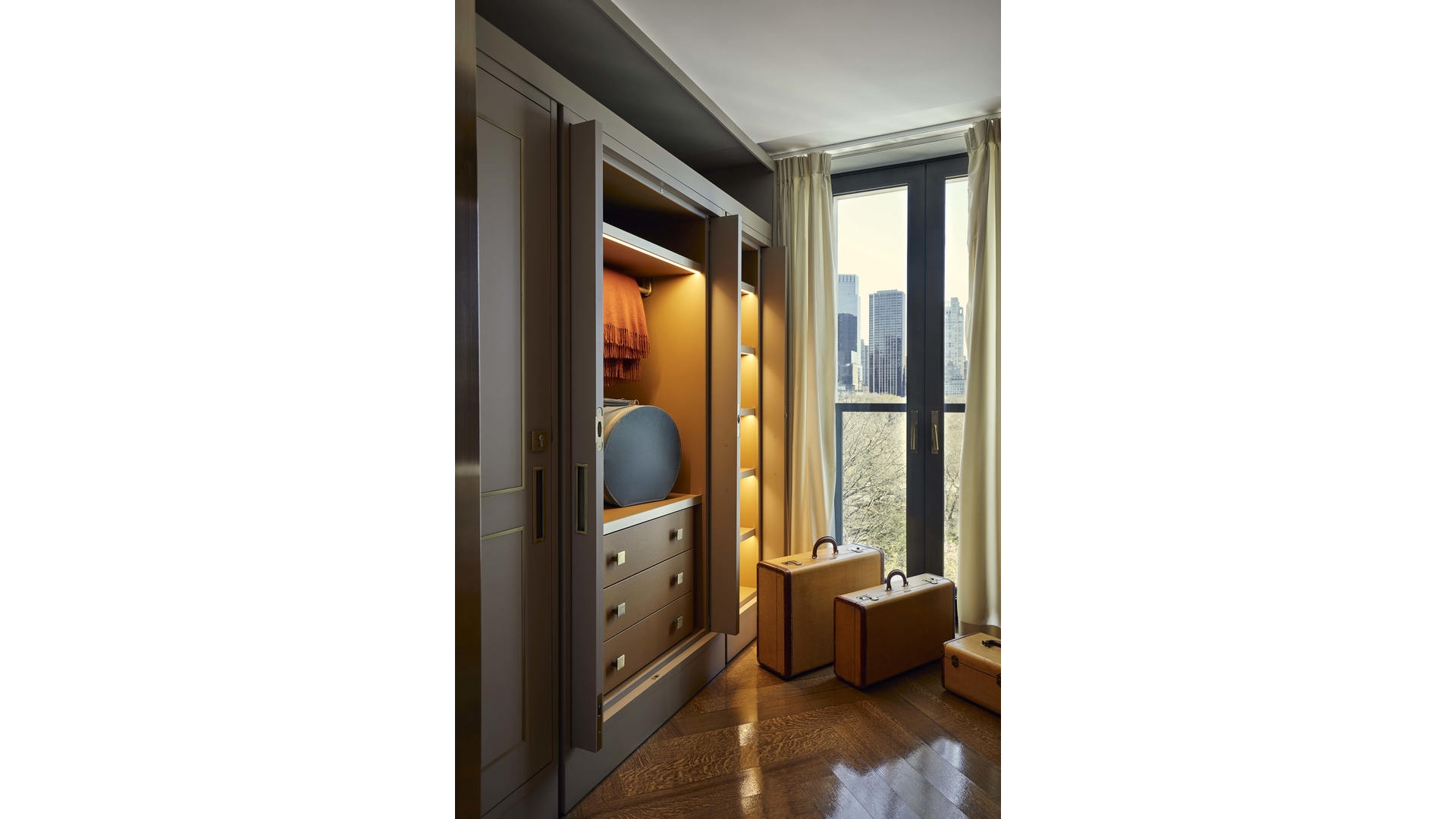 815 Fifth Avenue DUPLEX Upper East Side New York NY 10065