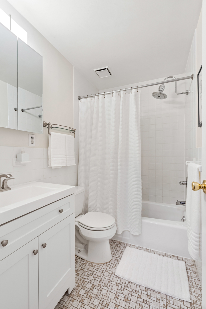 661 Tenth Avenue 3C Clinton New York NY 10036