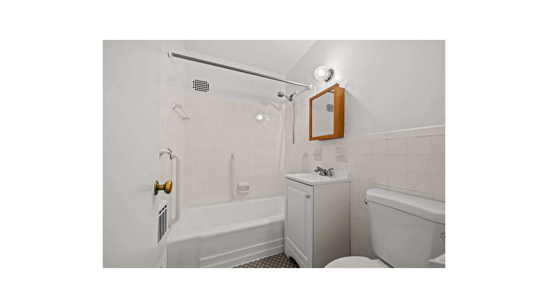 3125 Tibbett Avenue 12C Kingsbridge Bronx NY 10463