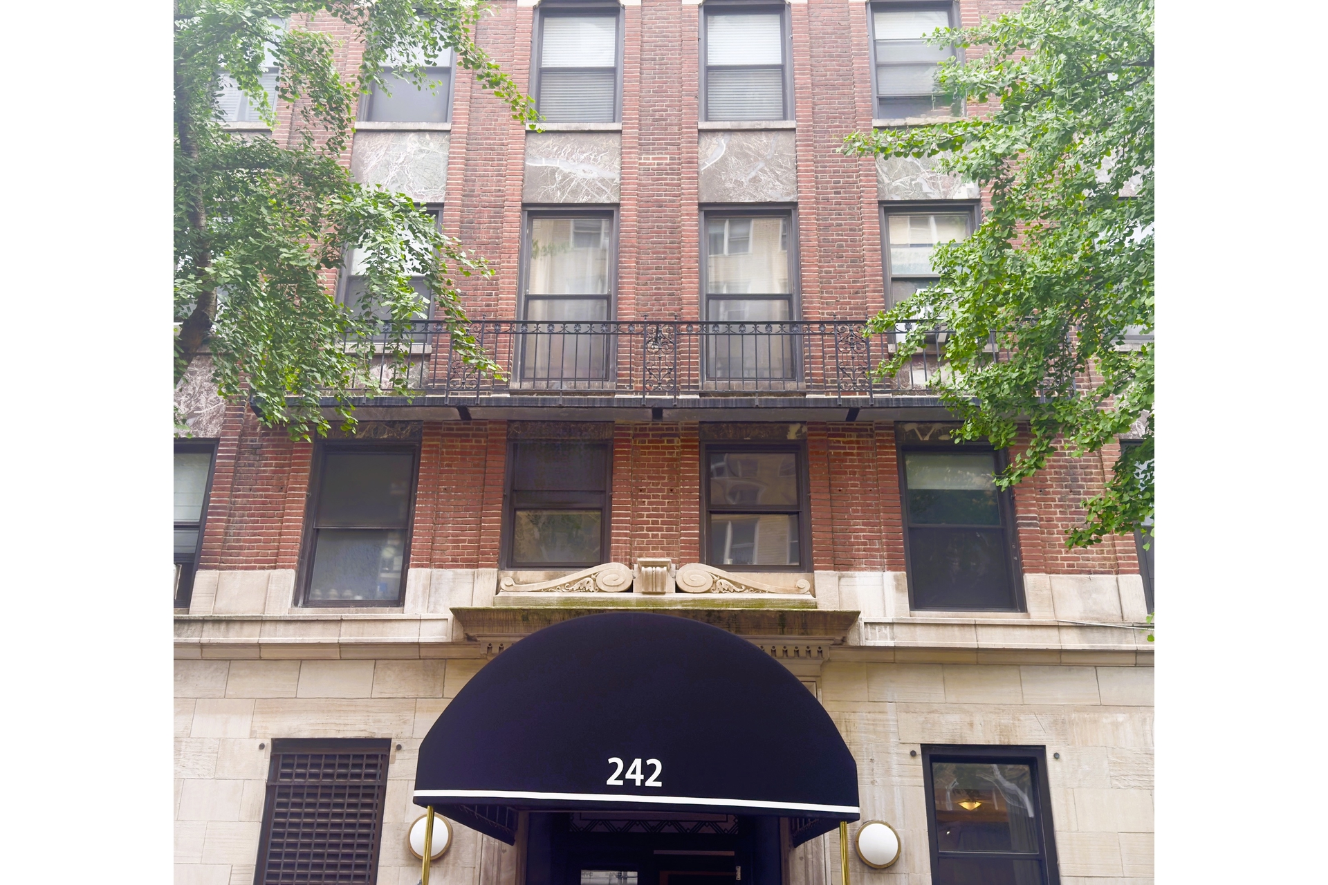 242 East 19th Street 3C Gramercy Park New York NY 10003