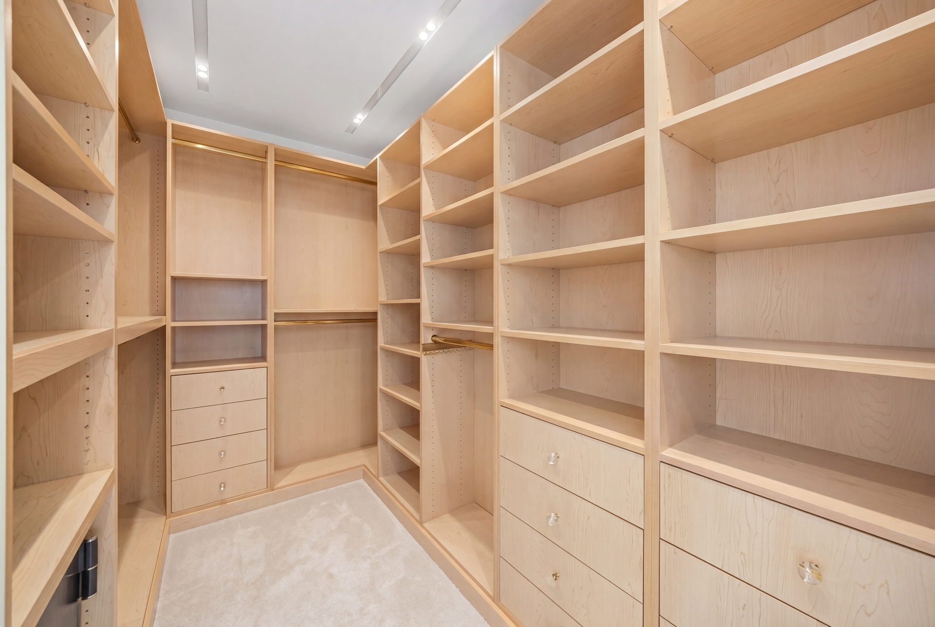 10 Gracie Square 11/12F Upper East Side New York NY 10028
