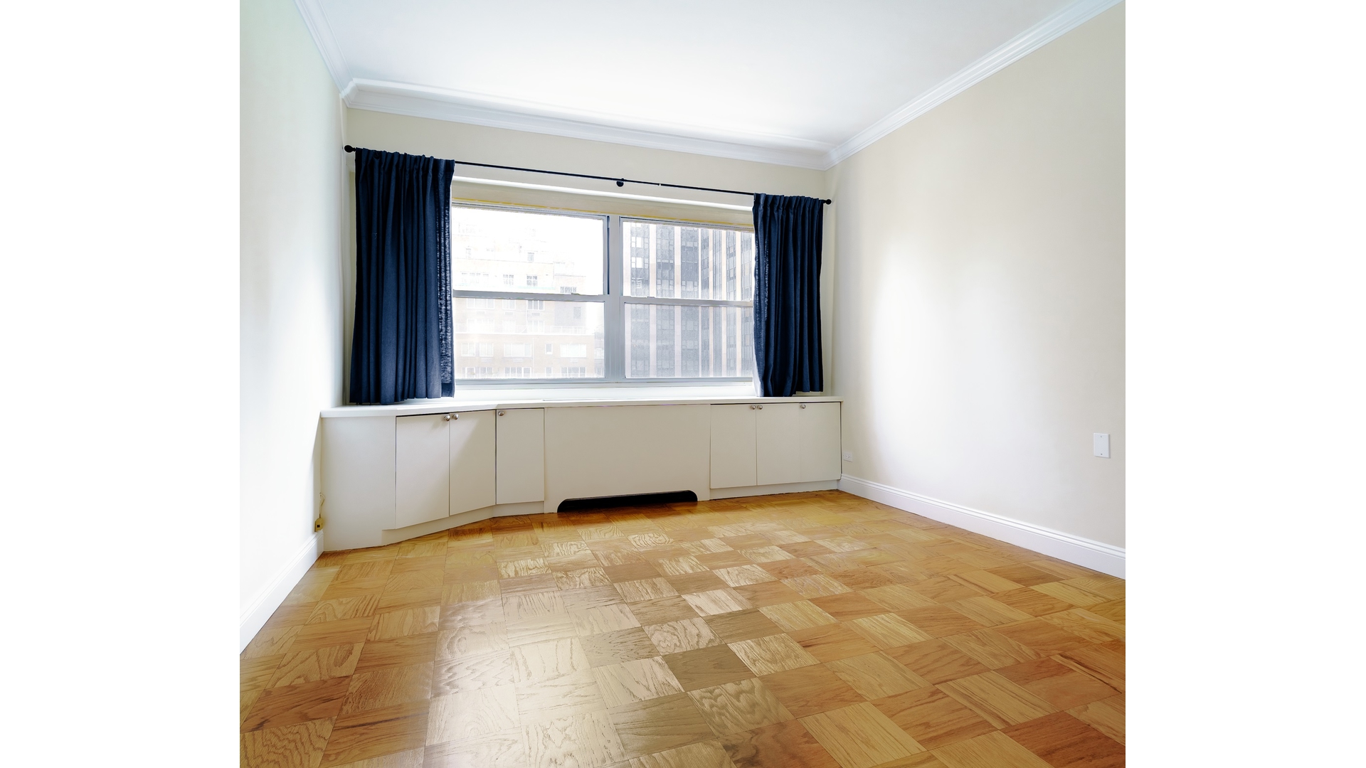 58 West 58th Street 15C Midtown West New York NY 10019