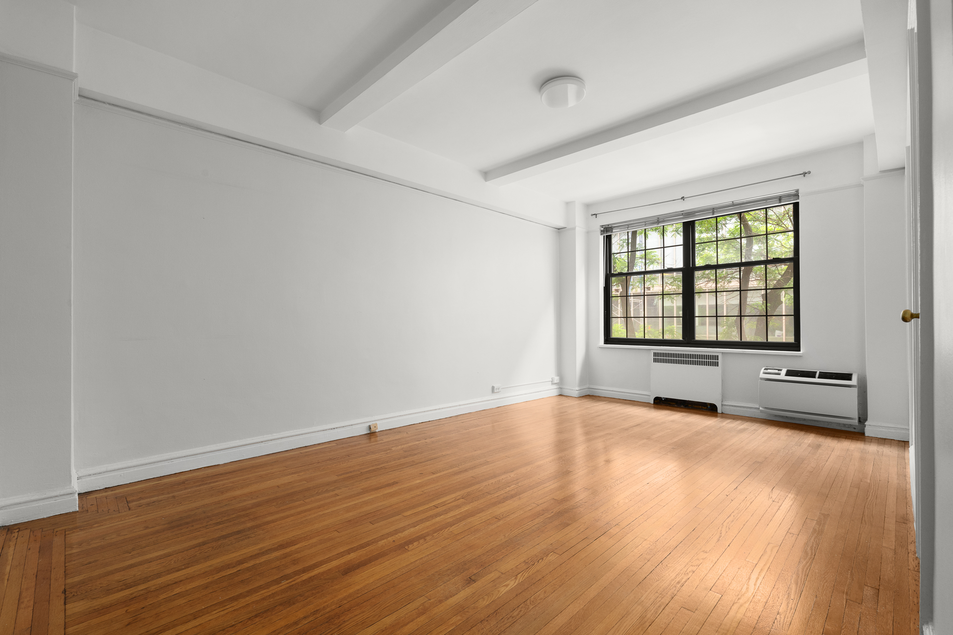 17 West 67th Street 3B Lincoln Square New York NY 10023
