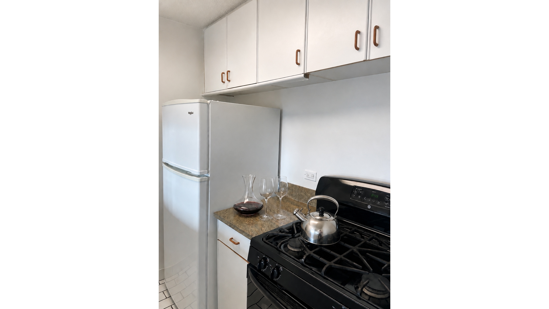 200 Rector Place 21C Battery Park City New York NY 10280
