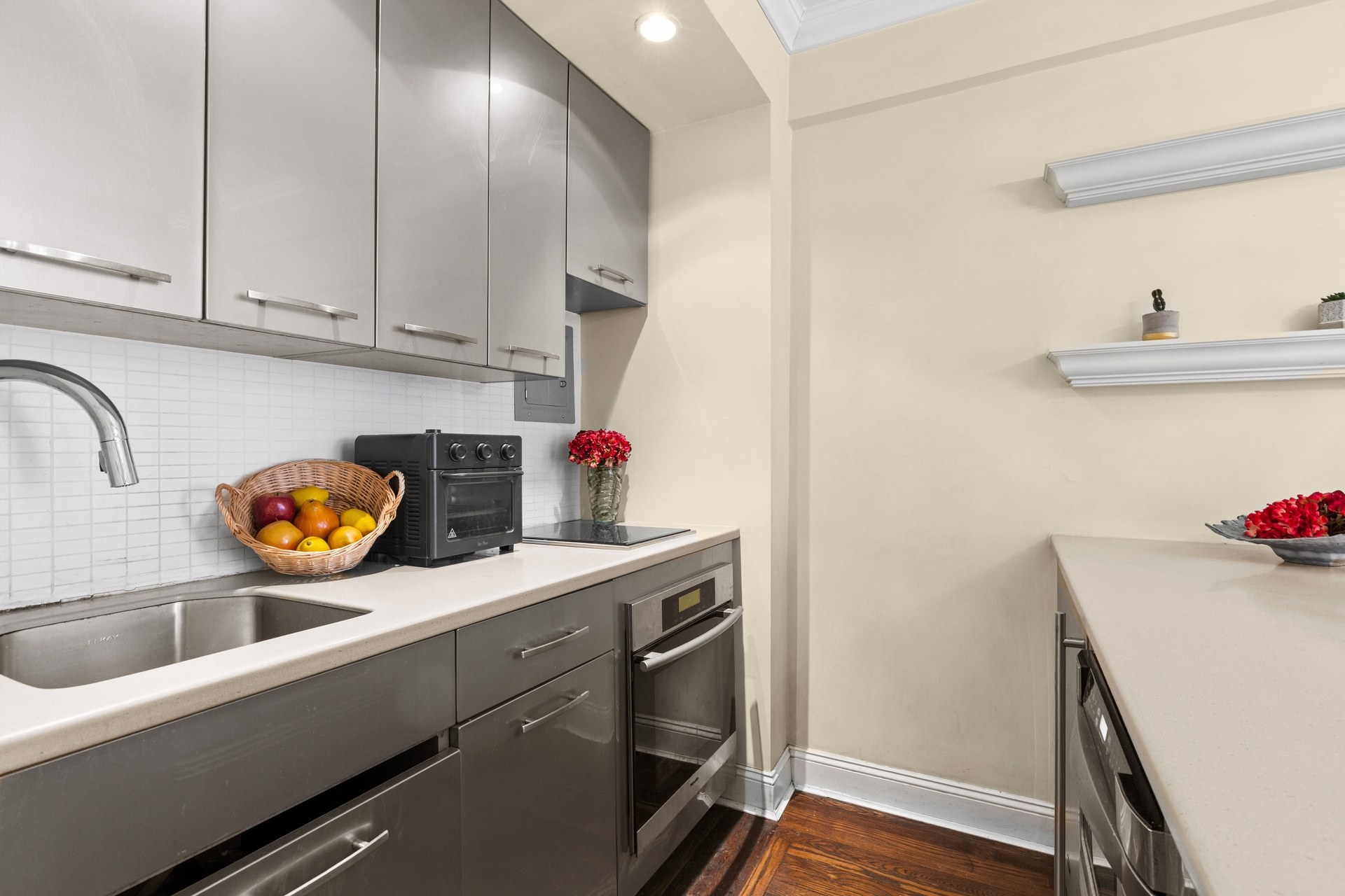 320 East 42nd Street 408 Tudor City New York NY 10017