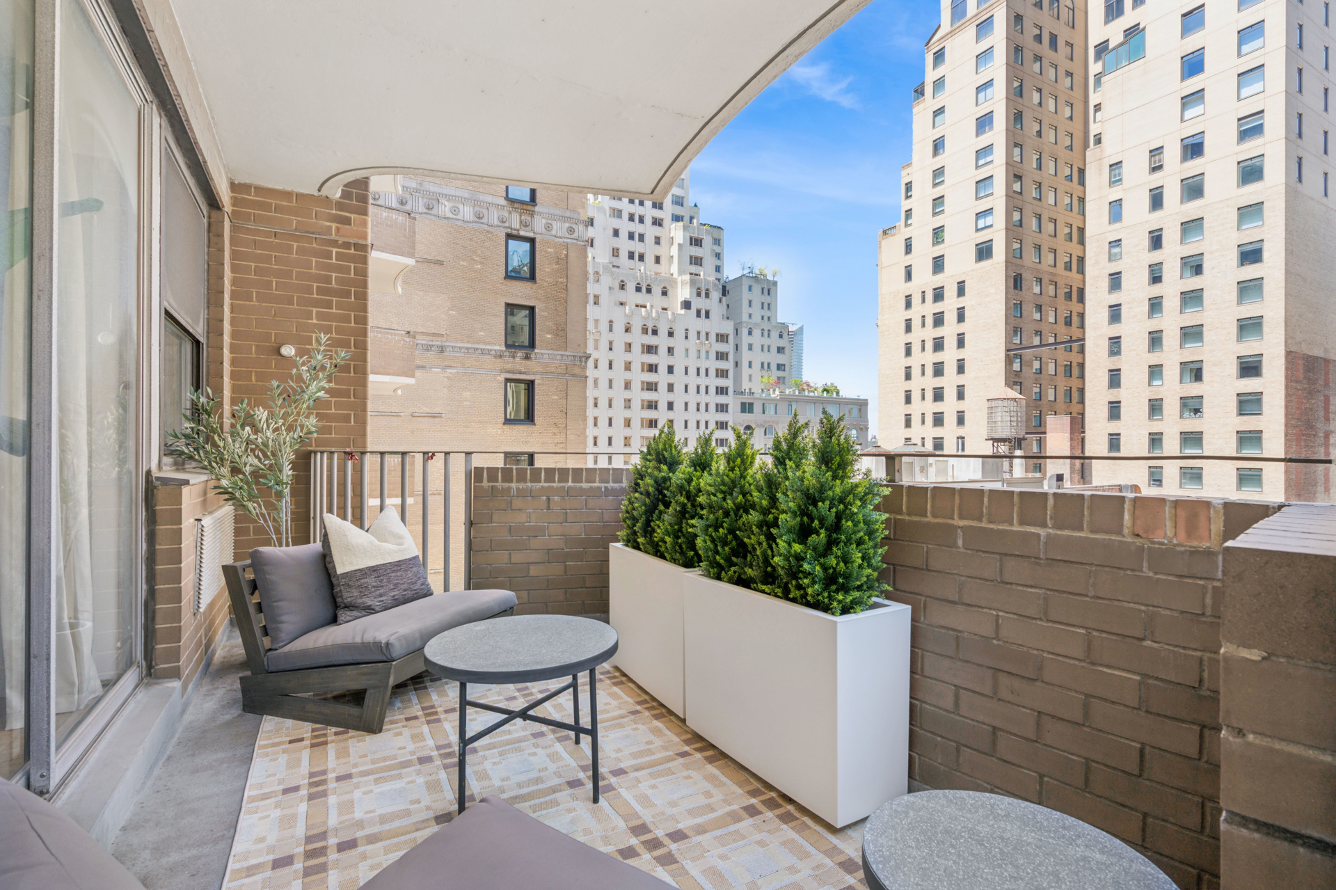 58 West 58th Street 15C Midtown West New York NY 10019