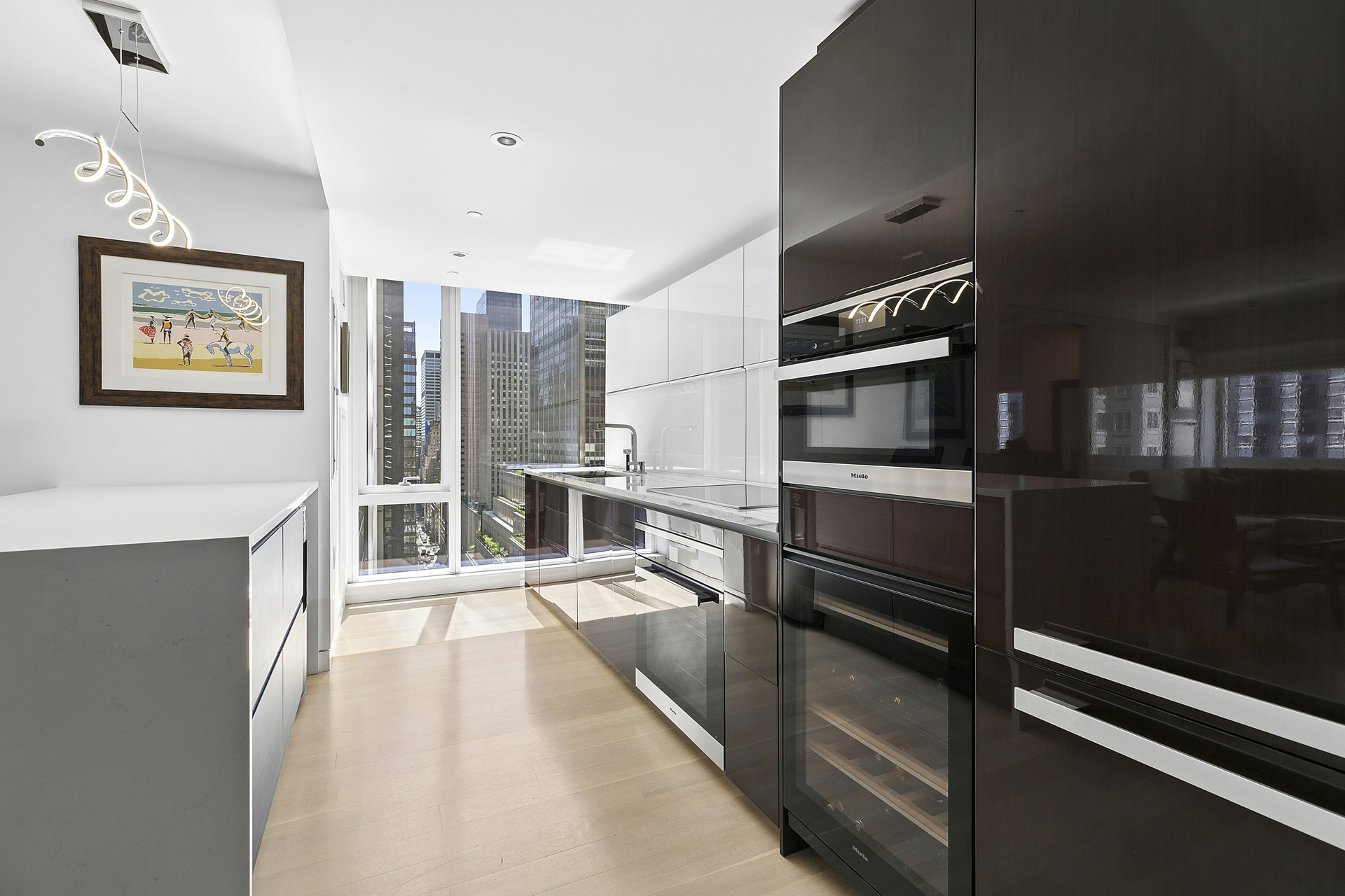 135 West 52nd Street 25D Midtown West New York NY 10019