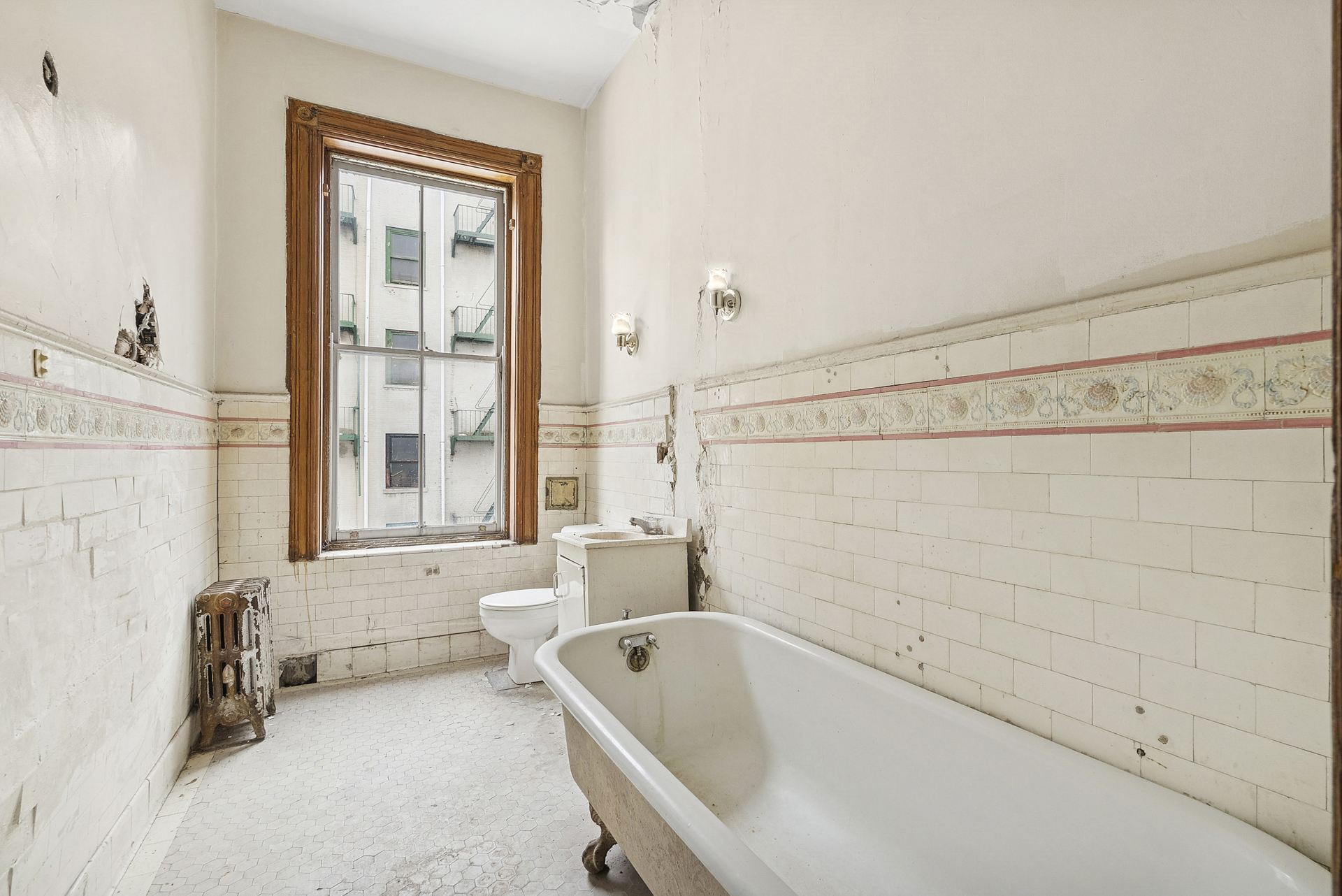 7 East 124th Street East Harlem New York NY 10035